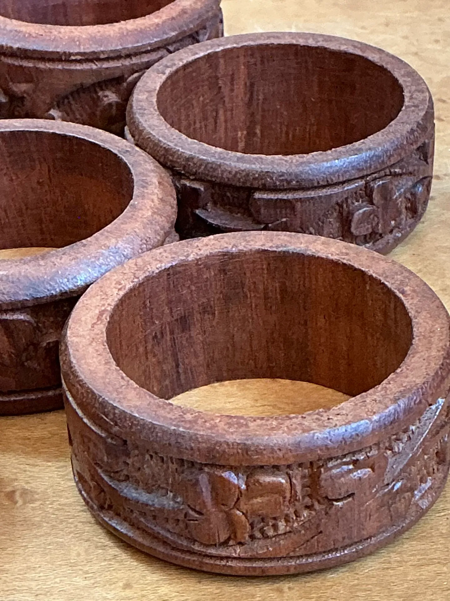 Vintage Carved Wood Napkin Rings - Set of 10 — additional photo 5