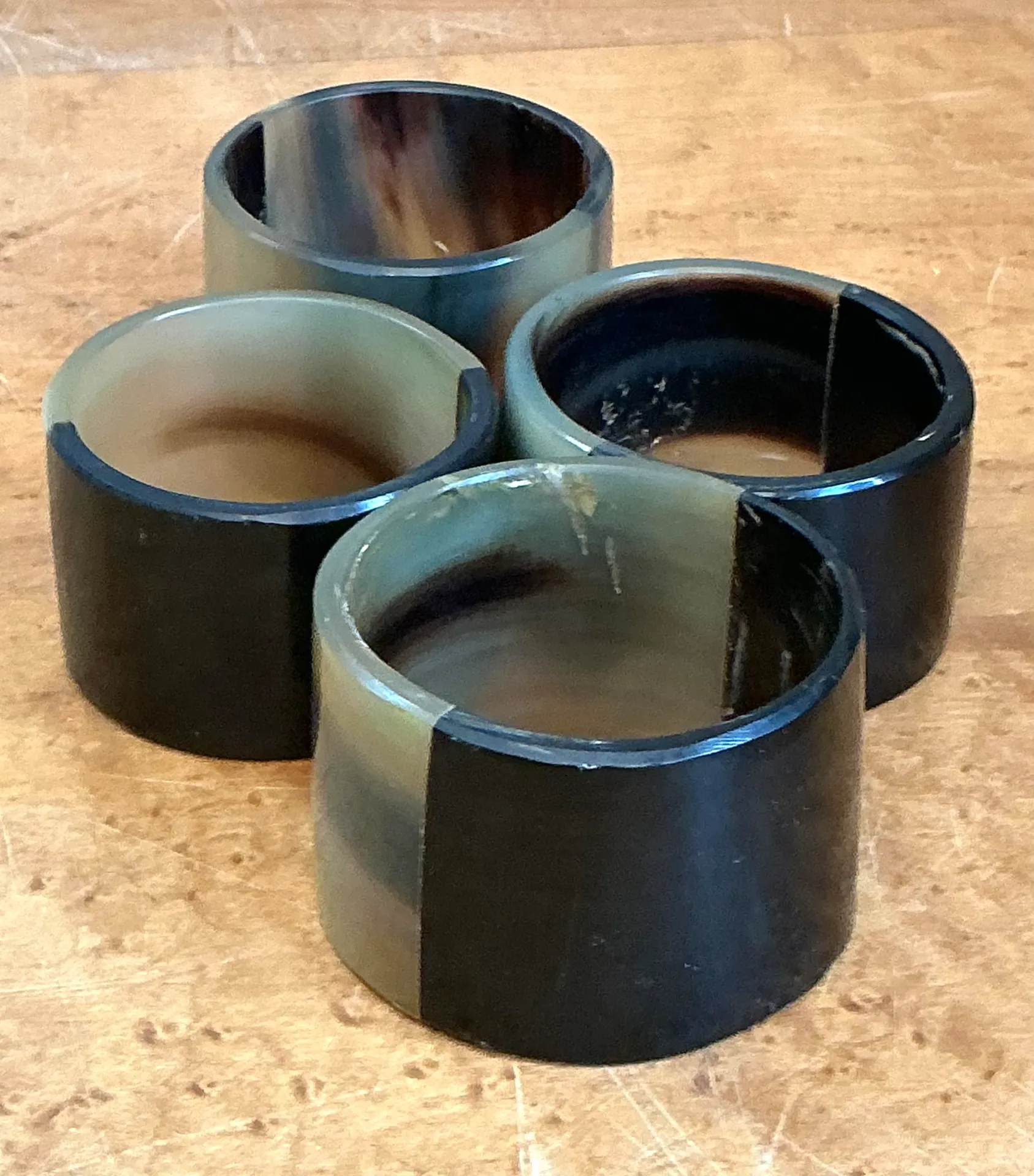 Vintage Tortoiseshell Style Resin Napkin Rings — additional photo 7