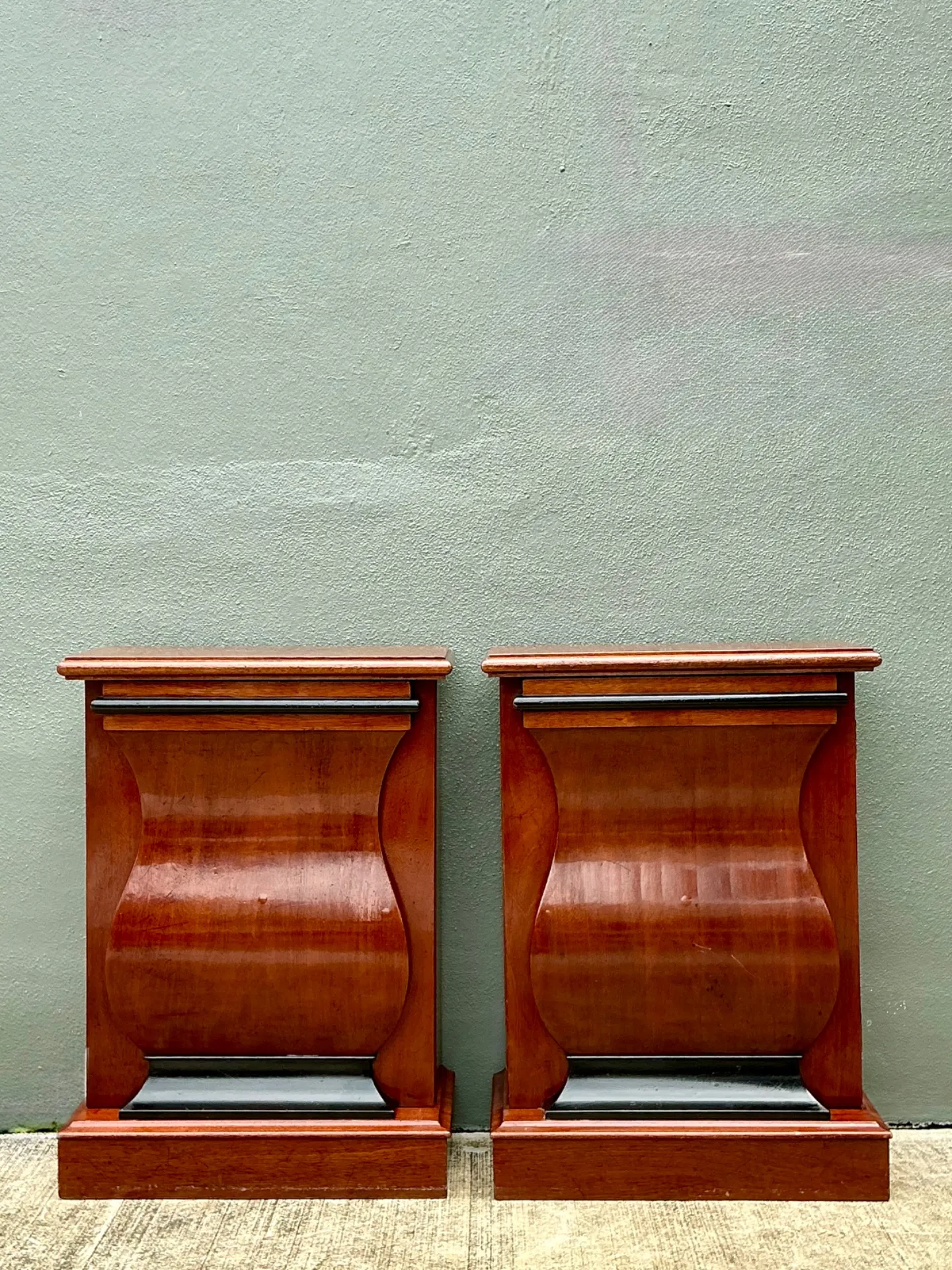 Vintage Mahogany Scroll Front Cabinets - A Pair — additional photo 3