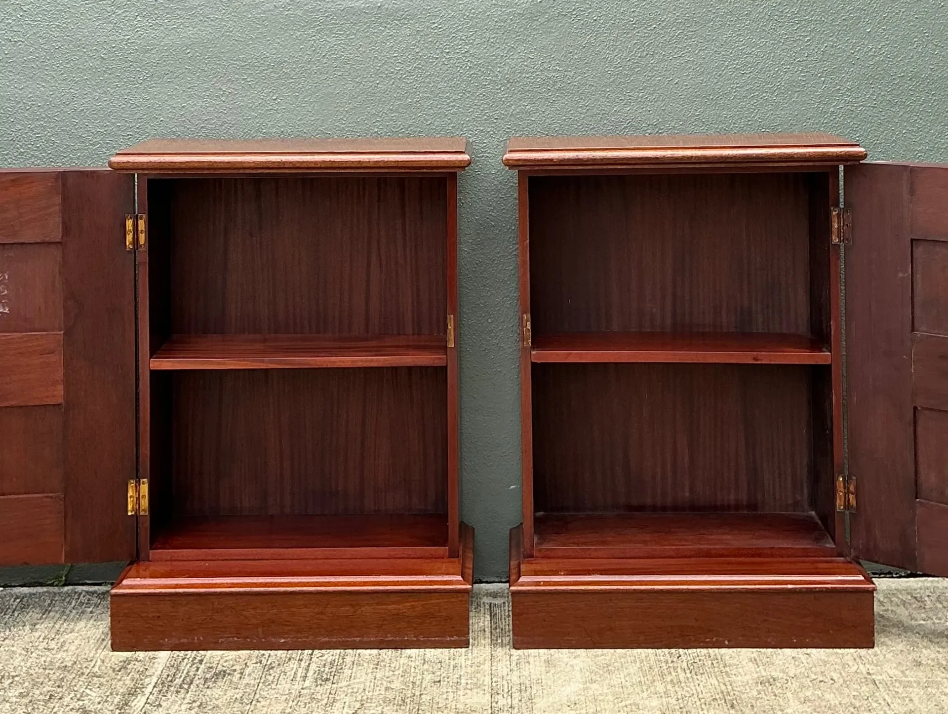 Vintage Mahogany Scroll Front Cabinets - A Pair — additional photo 1
