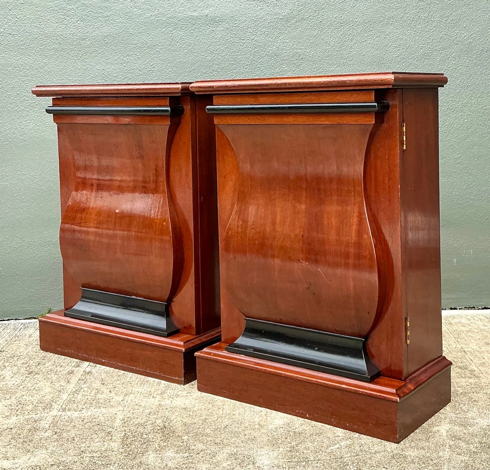 Vintage Mahogany Scroll Front Cabinets - A Pair — additional photo 6