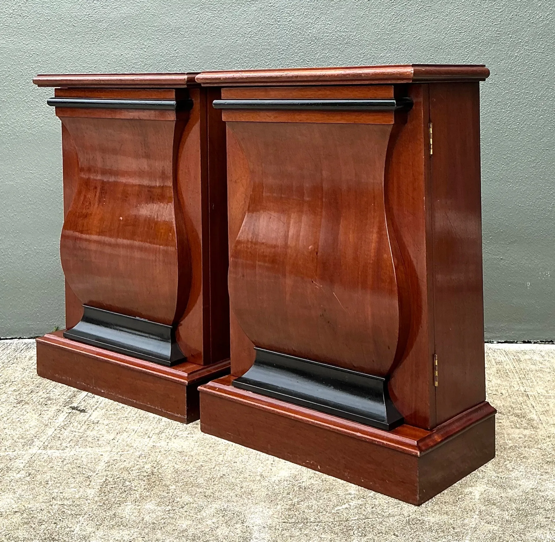 Vintage Mahogany Scroll Front Cabinets - A Pair — additional photo 4