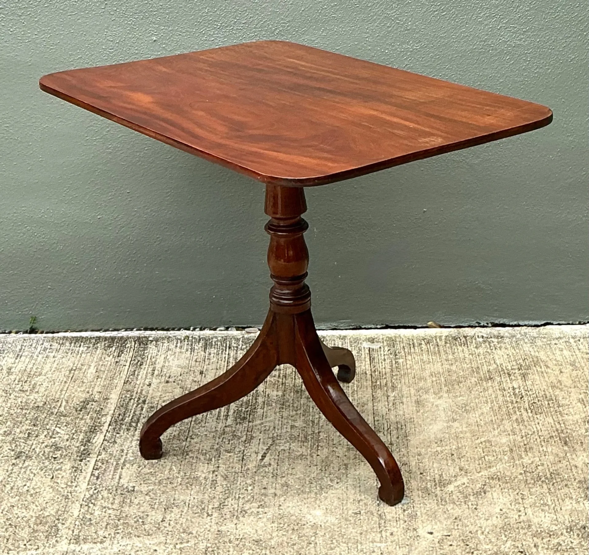 Vintage George 111 Mahogany Tripod Side Table — additional photo 6