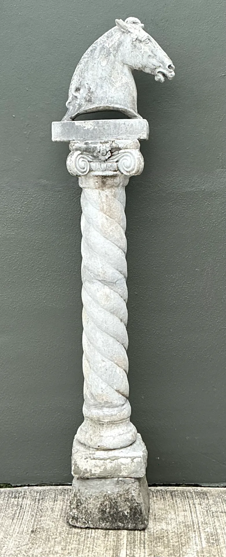 Vintage Stone Horse Sculpture on Column — additional photo 3
