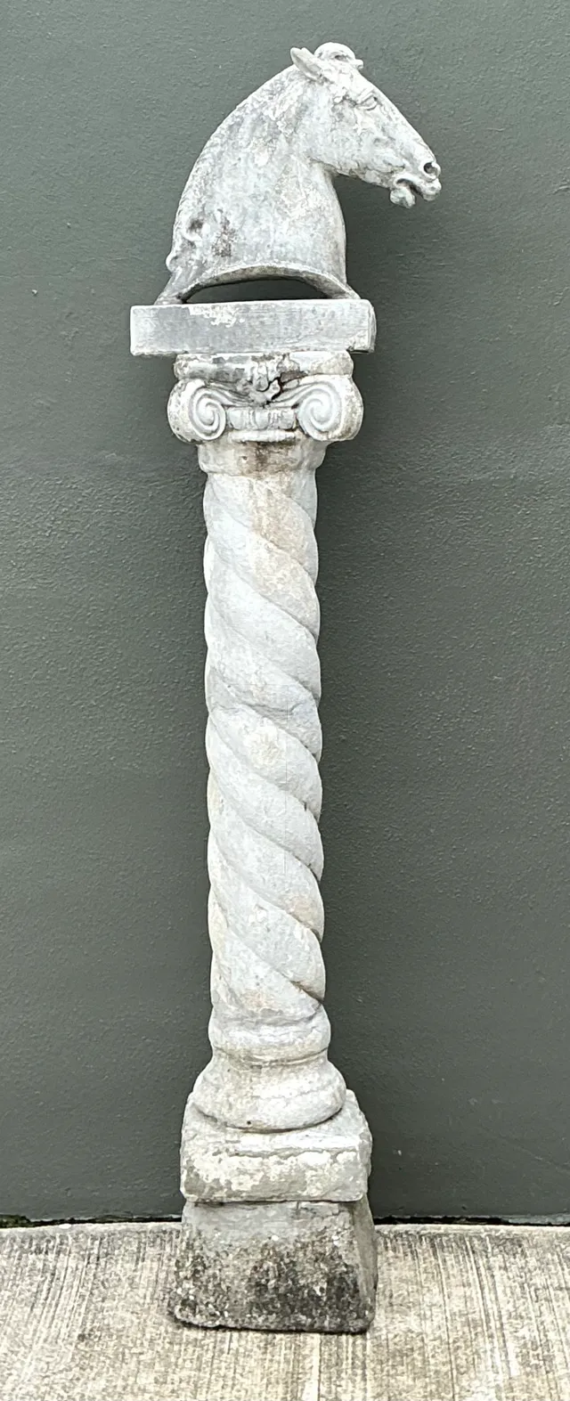 Vintage Stone Horse Sculpture on Column — additional photo 3