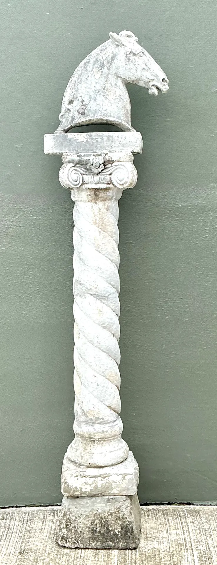 Vintage Stone Horse Sculpture on Column — additional photo 5