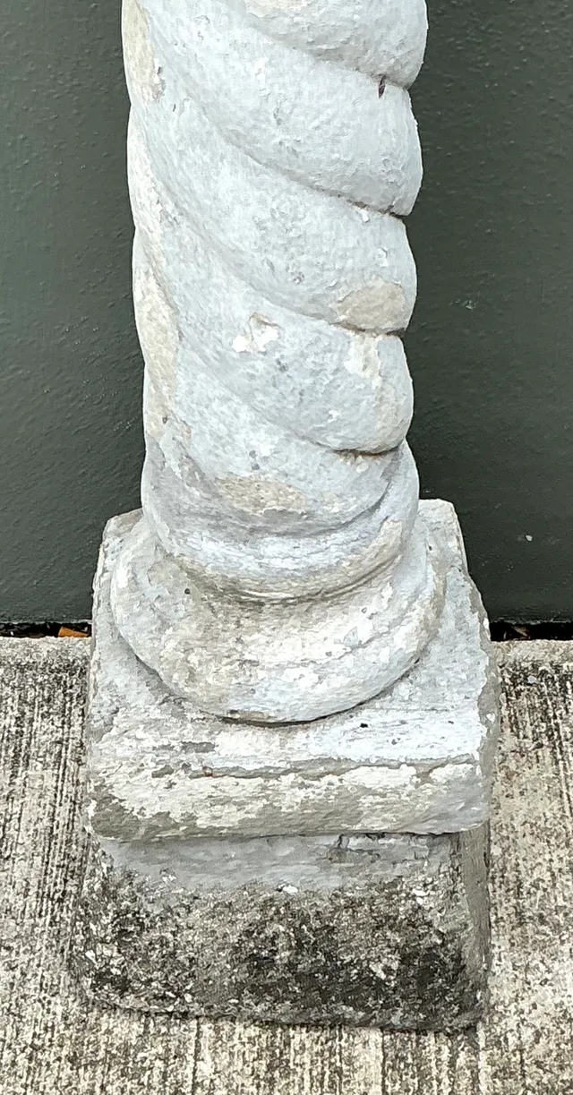 Vintage Stone Horse Sculpture on Column — additional photo 4