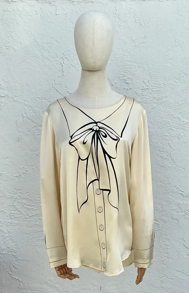 Vintage Moschino Silk Bow Print Blouse — additional photo 5