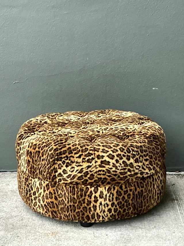 Vintage Leopard Print Tufted Ottoman — additional photo 8