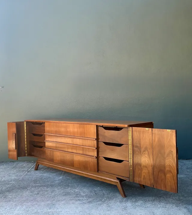 Vintage Mid-Century Modern Wood Credenza — additional photo 5