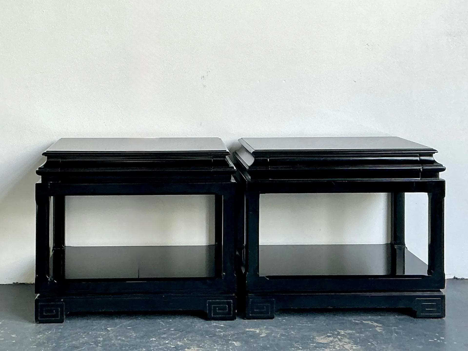 Vintage Ralph Lauren Chinoiserie Black Lacquered Side Tables - A Pair — additional photo 2