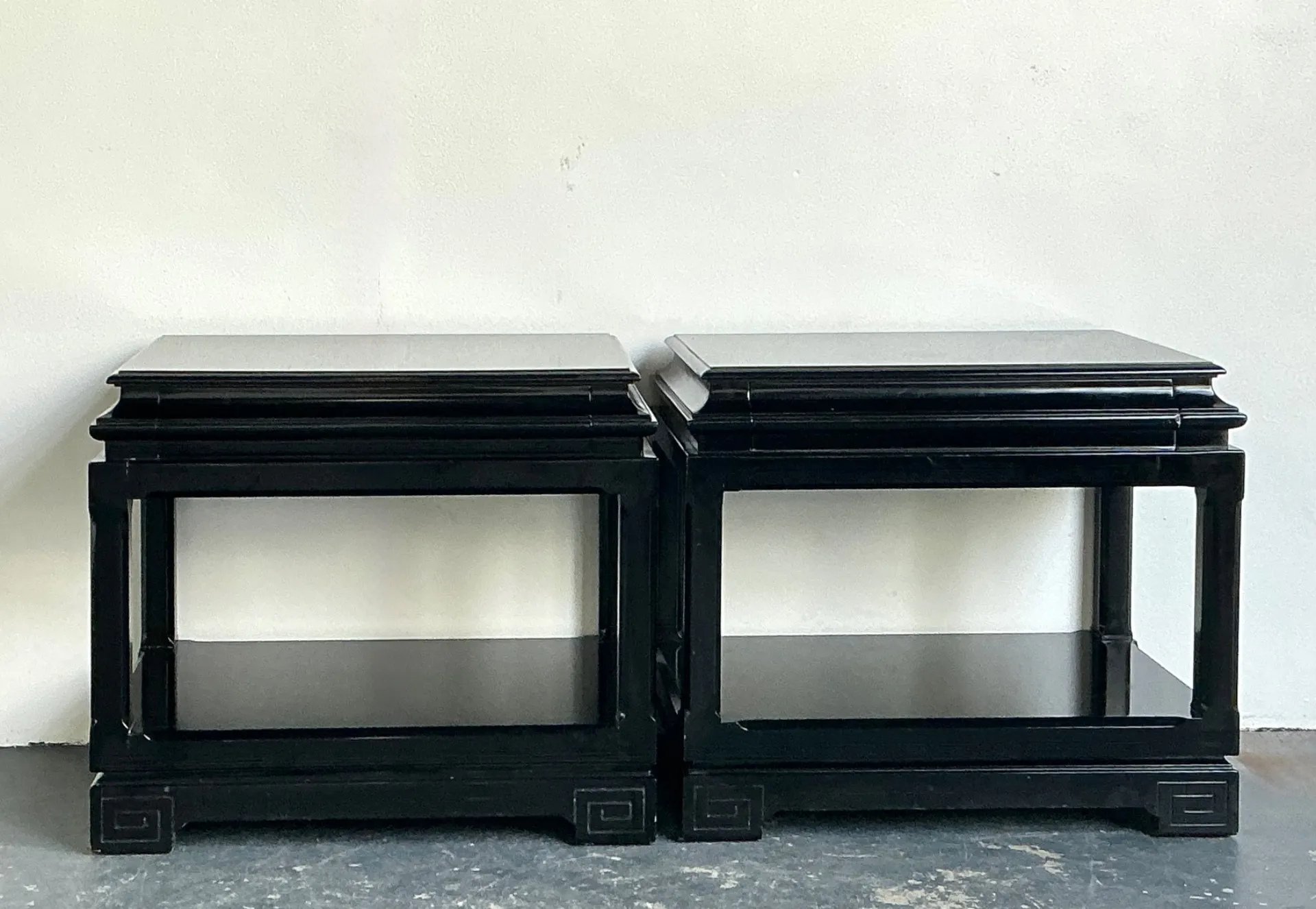 Vintage Ralph Lauren Chinoiserie Black Lacquered Side Tables - A Pair — additional photo 1