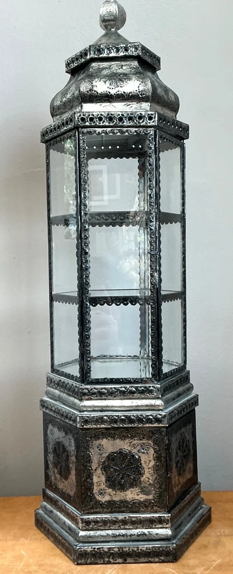Ornate Metal and Glass Showcase — additional photo 7