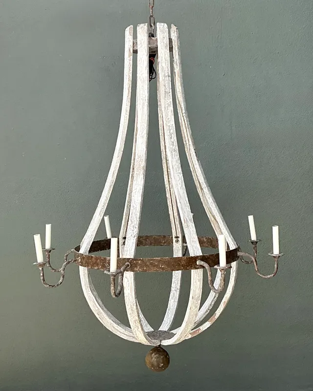 Vintage Rustic Wood and Metal Chandelier — additional photo 7
