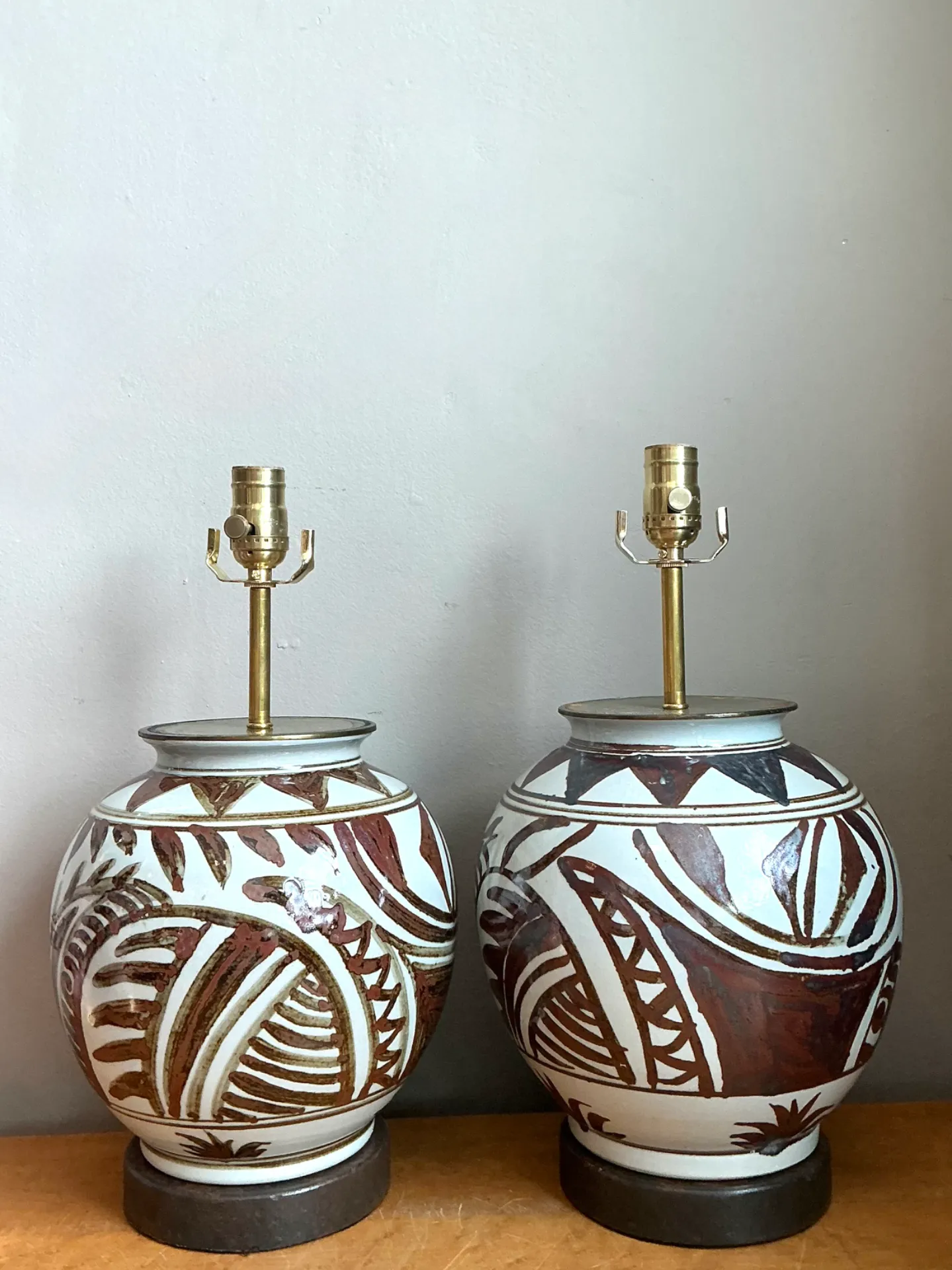 Vintage Hand-Painted Ceramic Lamps - Pair — additional photo 2
