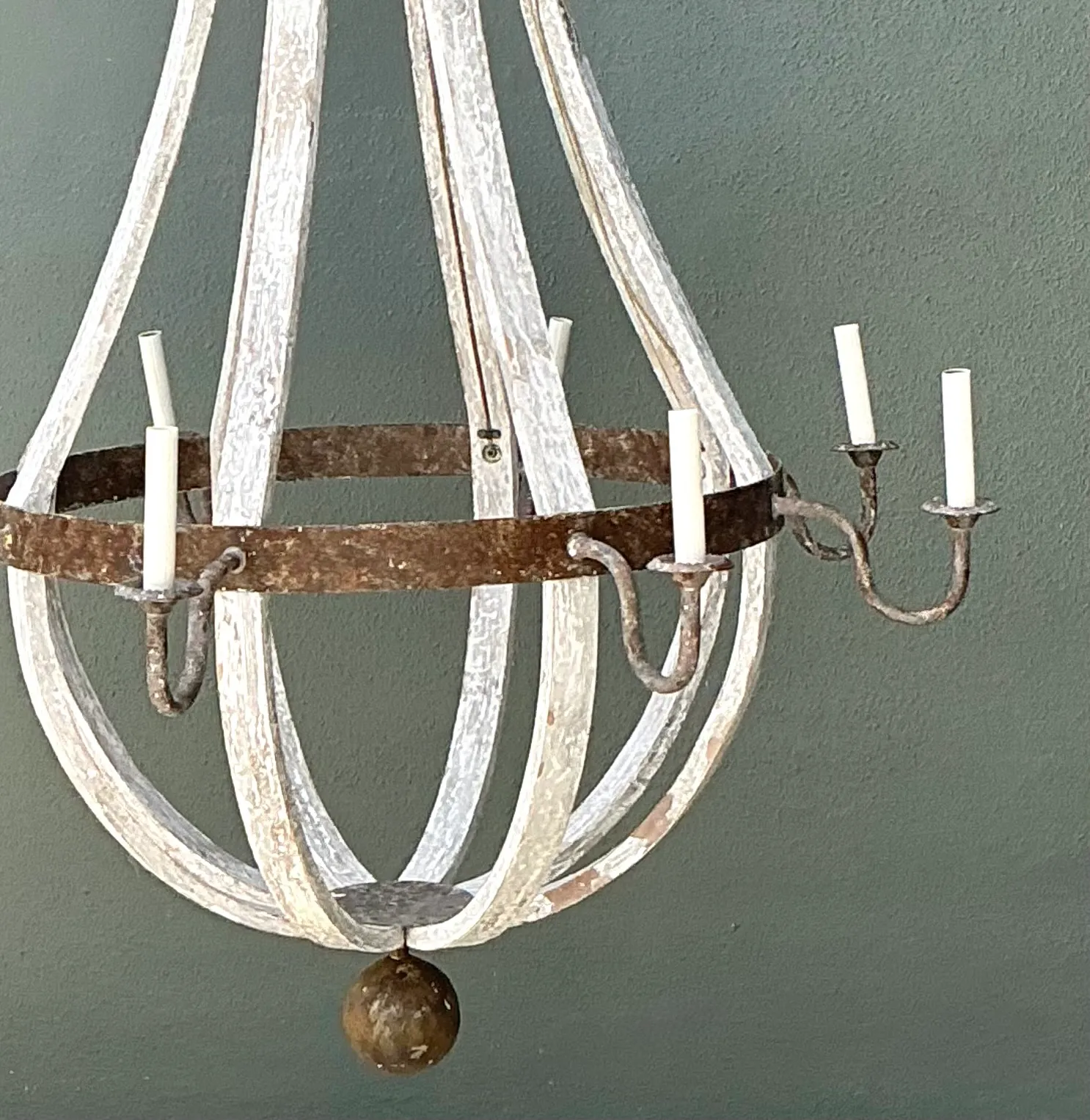 Vintage Rustic Wood and Metal Chandelier — additional photo 6