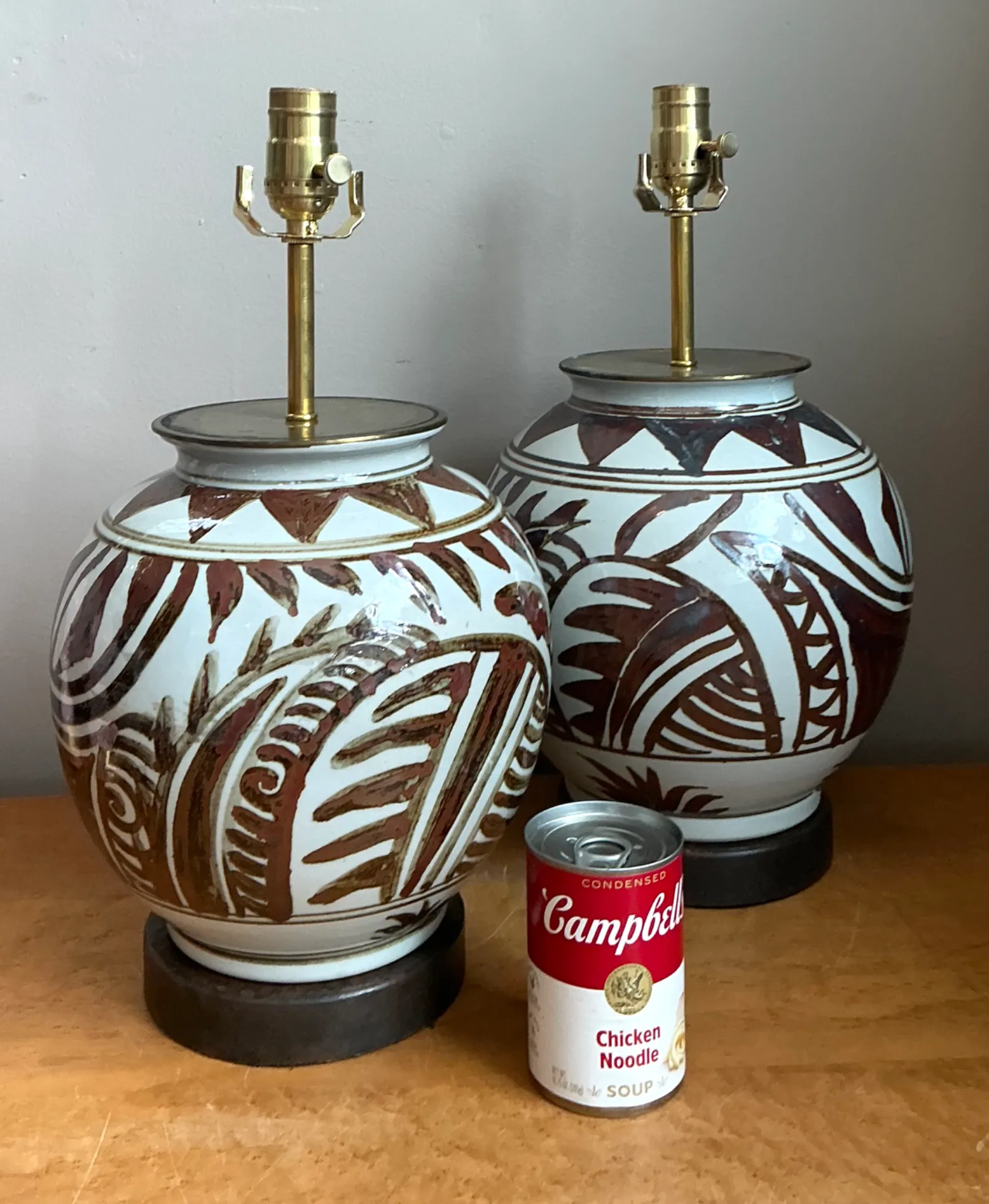 Vintage Hand-Painted Ceramic Lamps - Pair — additional photo 8