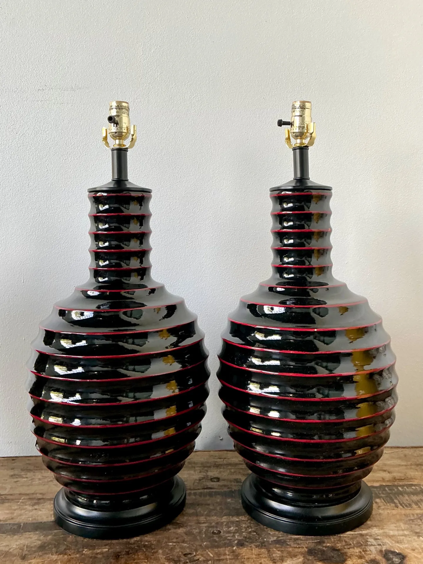 Vintage Glazed Ceramic Ribbed Table Lamps - A Pair — additional photo 2