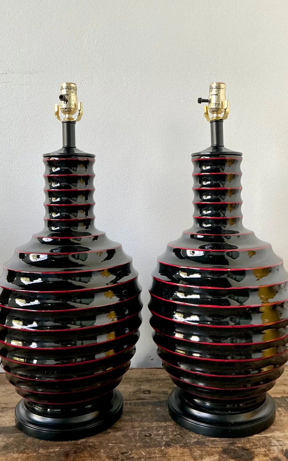 Vintage Glazed Ceramic Ribbed Table Lamps - A Pair — additional photo 2