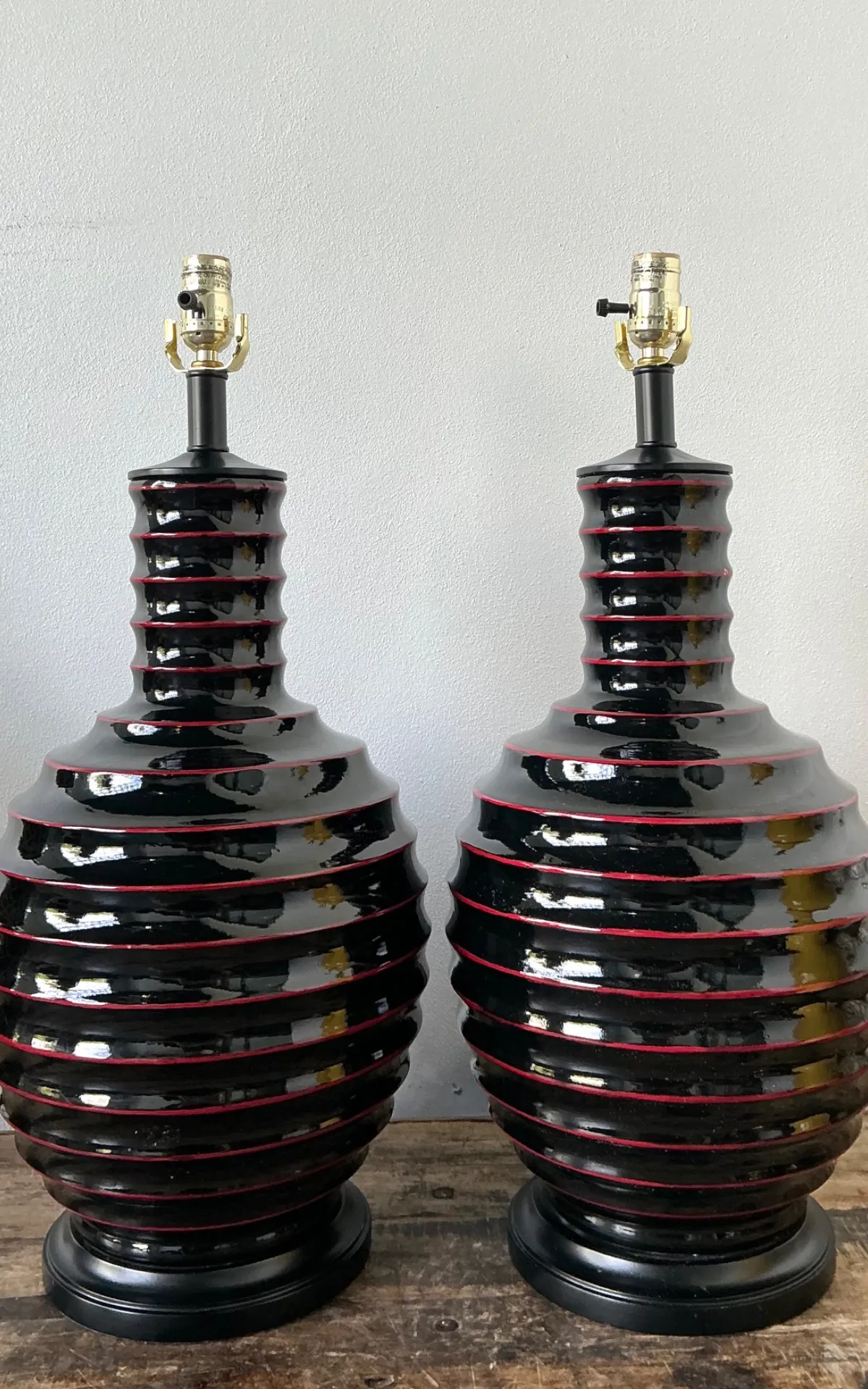 Vintage Glazed Ceramic Ribbed Table Lamps - A Pair — additional photo 4
