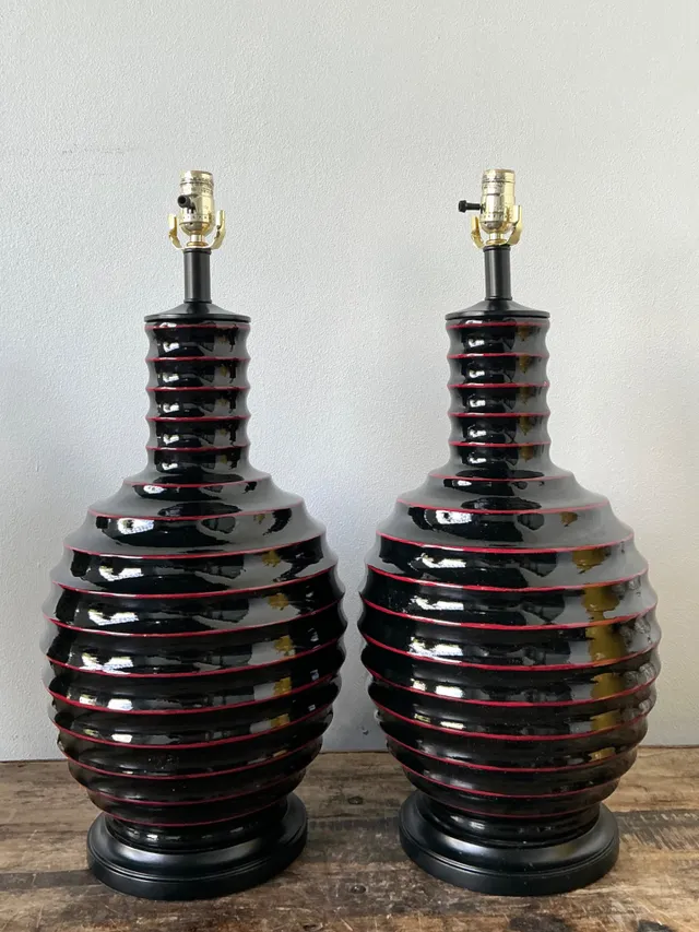 Vintage Glazed Ceramic Ribbed Table Lamps - A Pair — additional photo 4