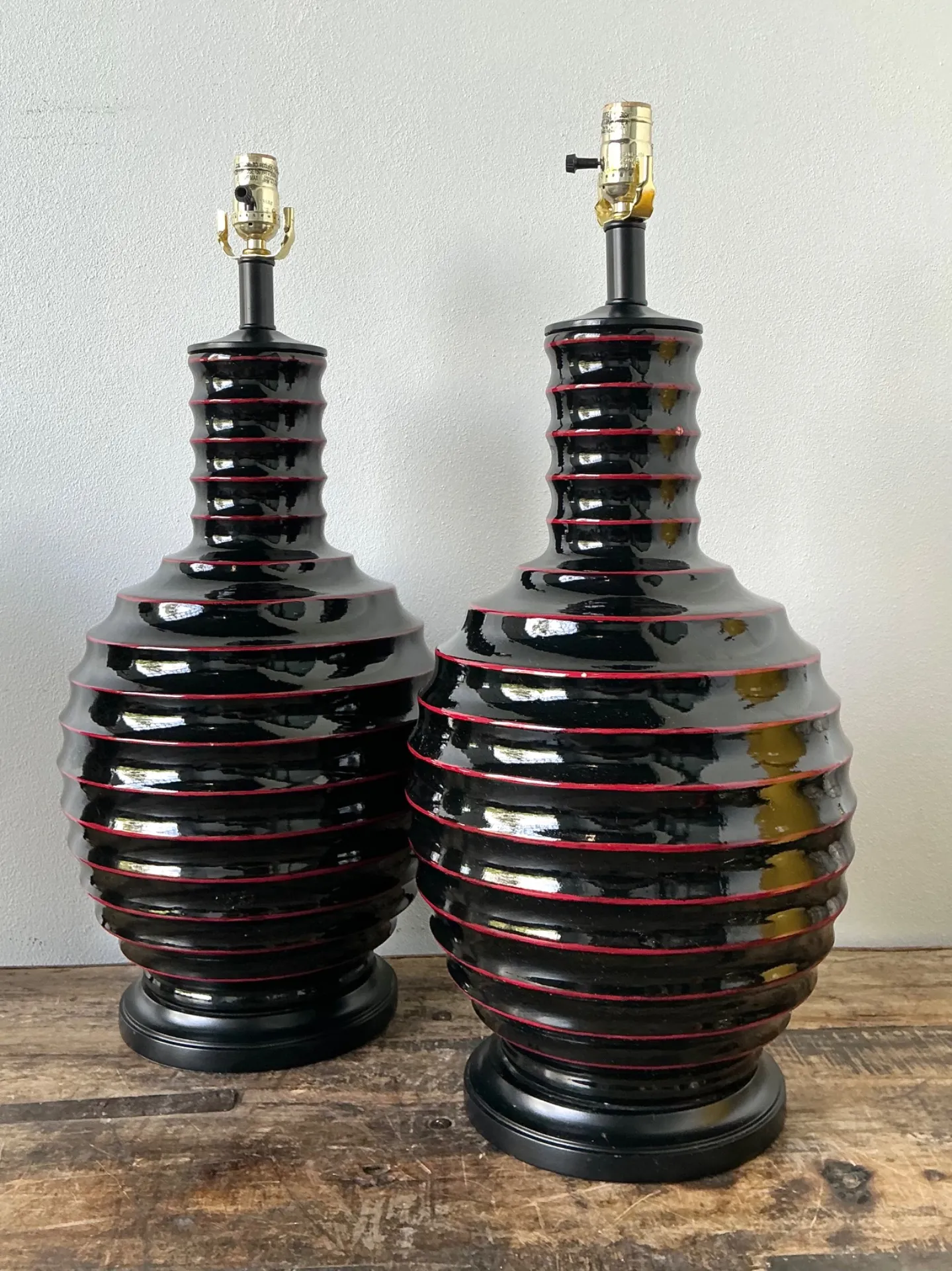 Vintage Glazed Ceramic Ribbed Table Lamps - A Pair — additional photo 3