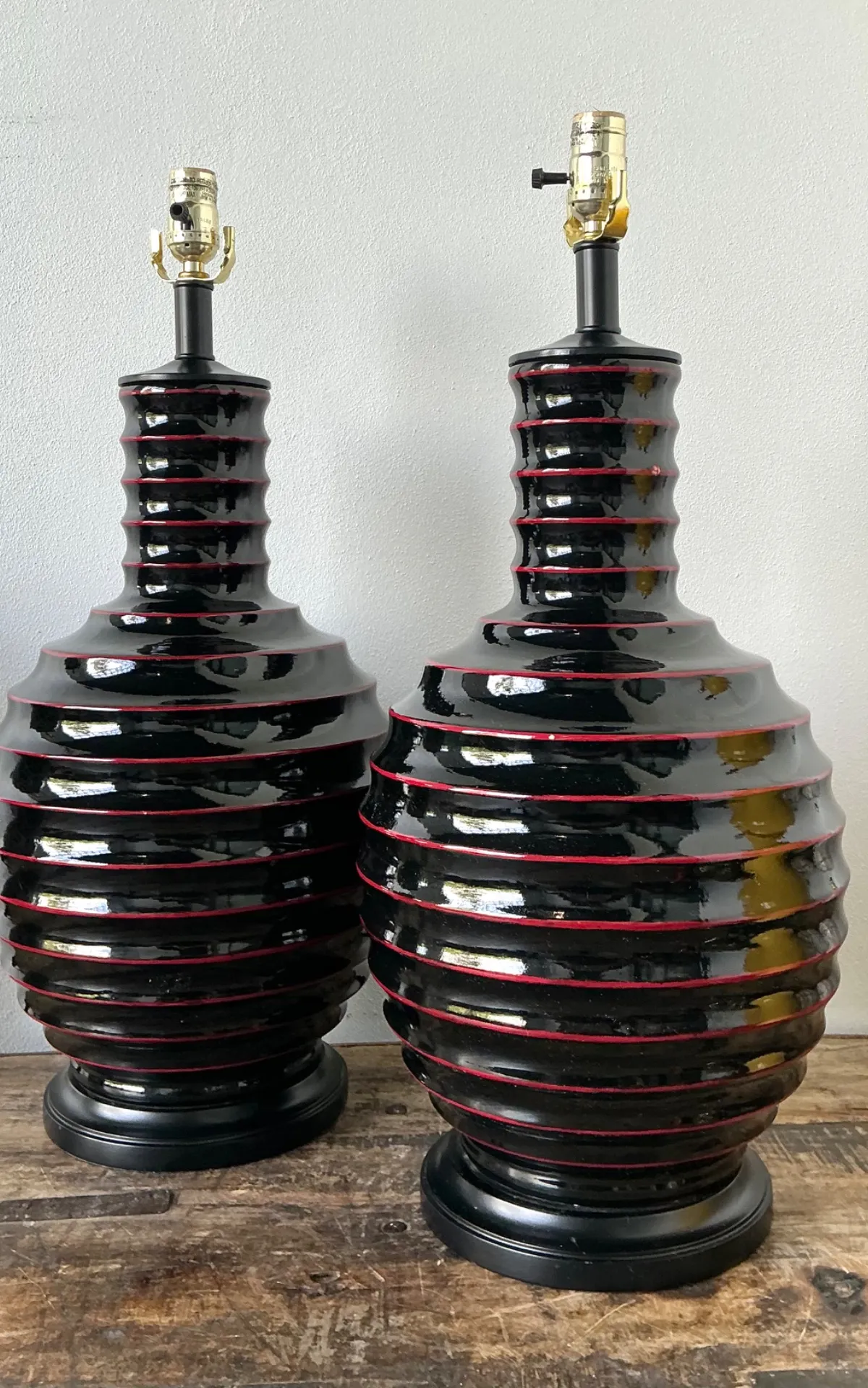 Vintage Glazed Ceramic Ribbed Table Lamps - A Pair — additional photo 3