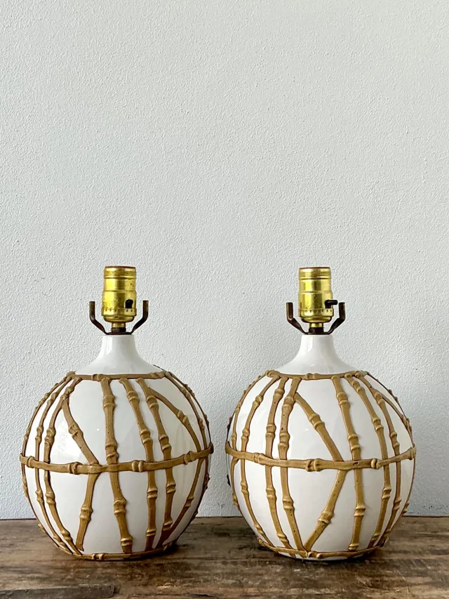 Vintage Glazed Ceramic Icing Lamps - A Pair — additional photo 4