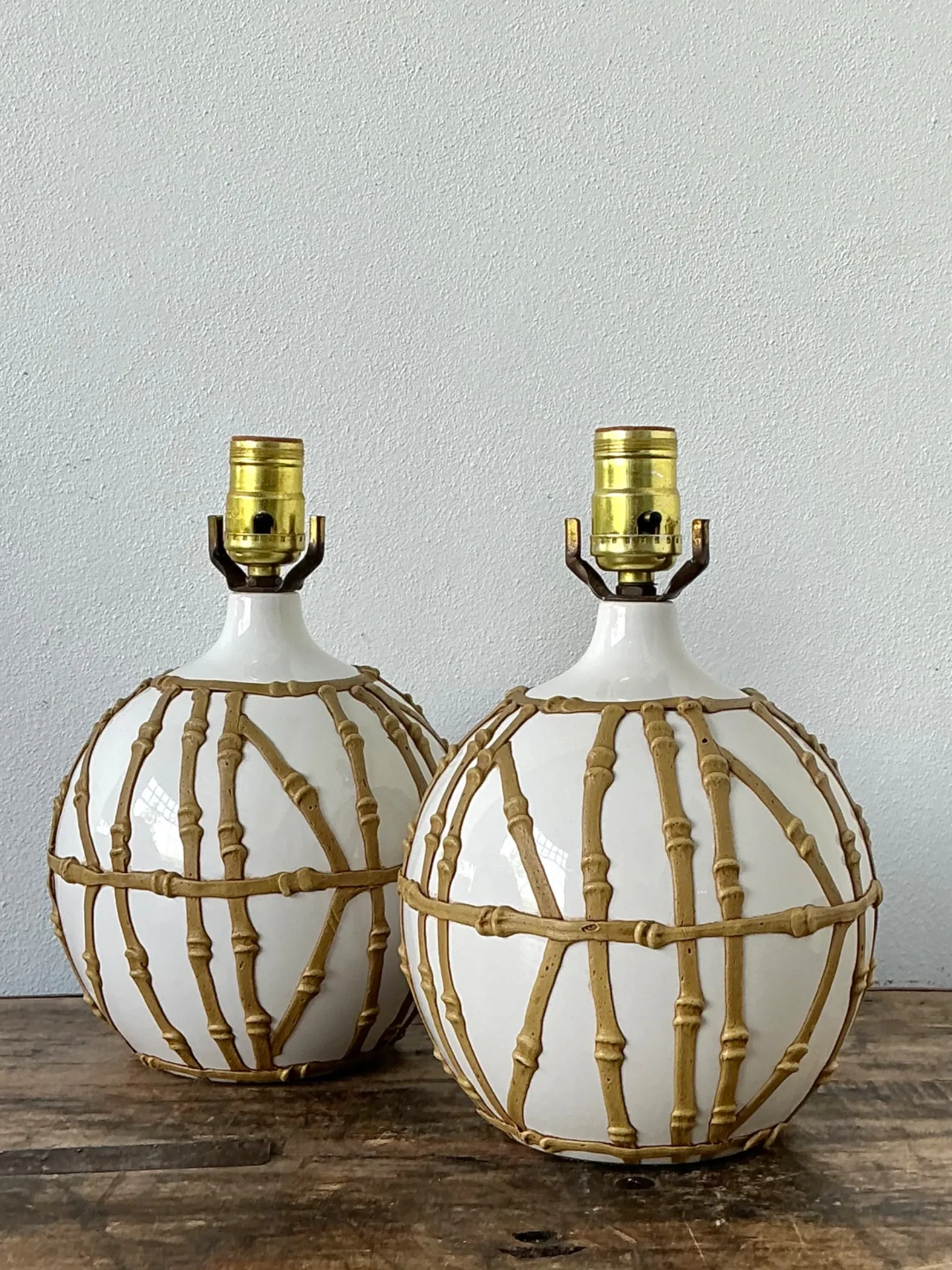 Vintage Glazed Ceramic Icing Lamps - A Pair — additional photo 1