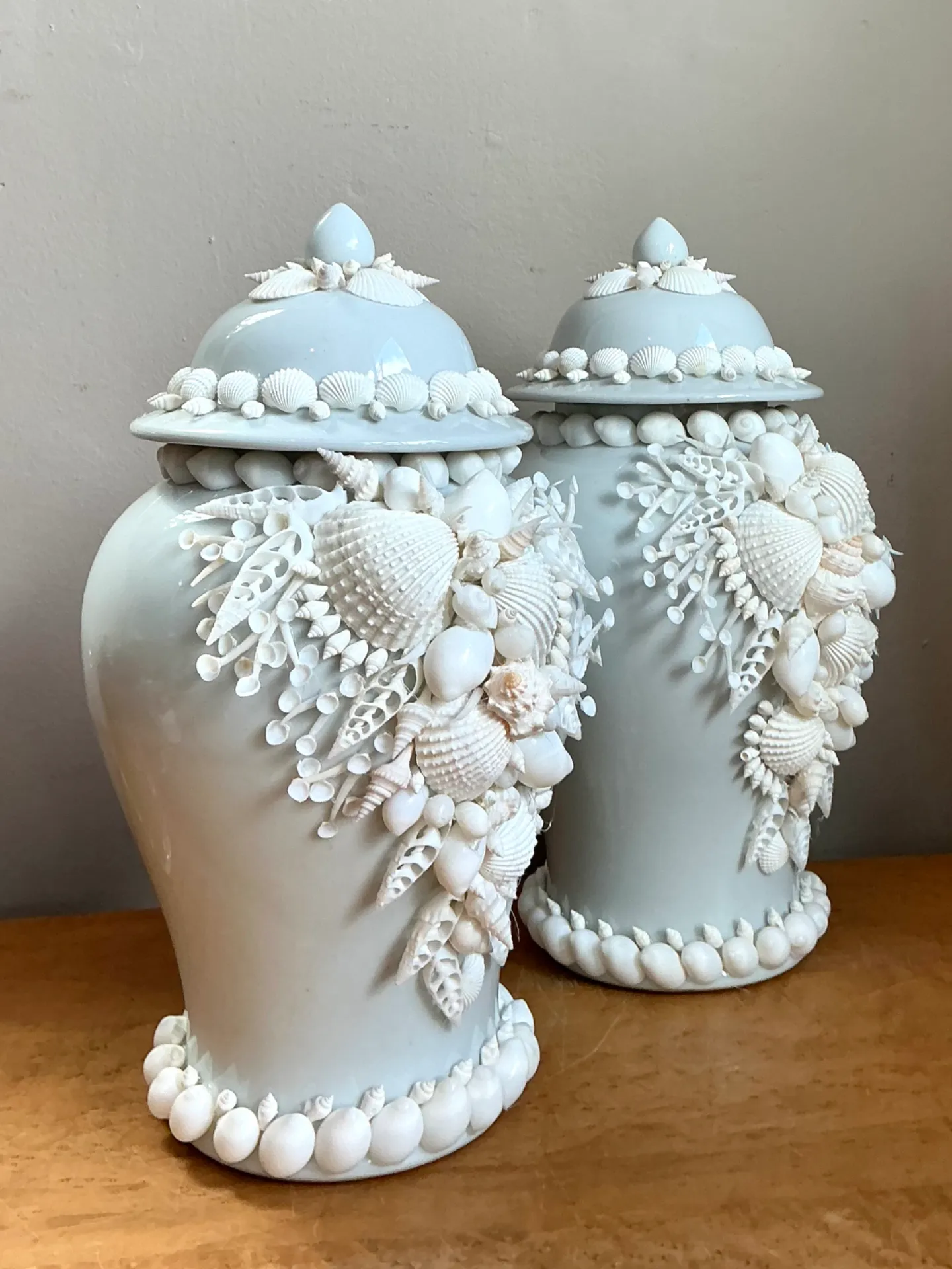 Vintage Shell Encrusted Lidded Ceramic Urns - Pair — additional photo 1