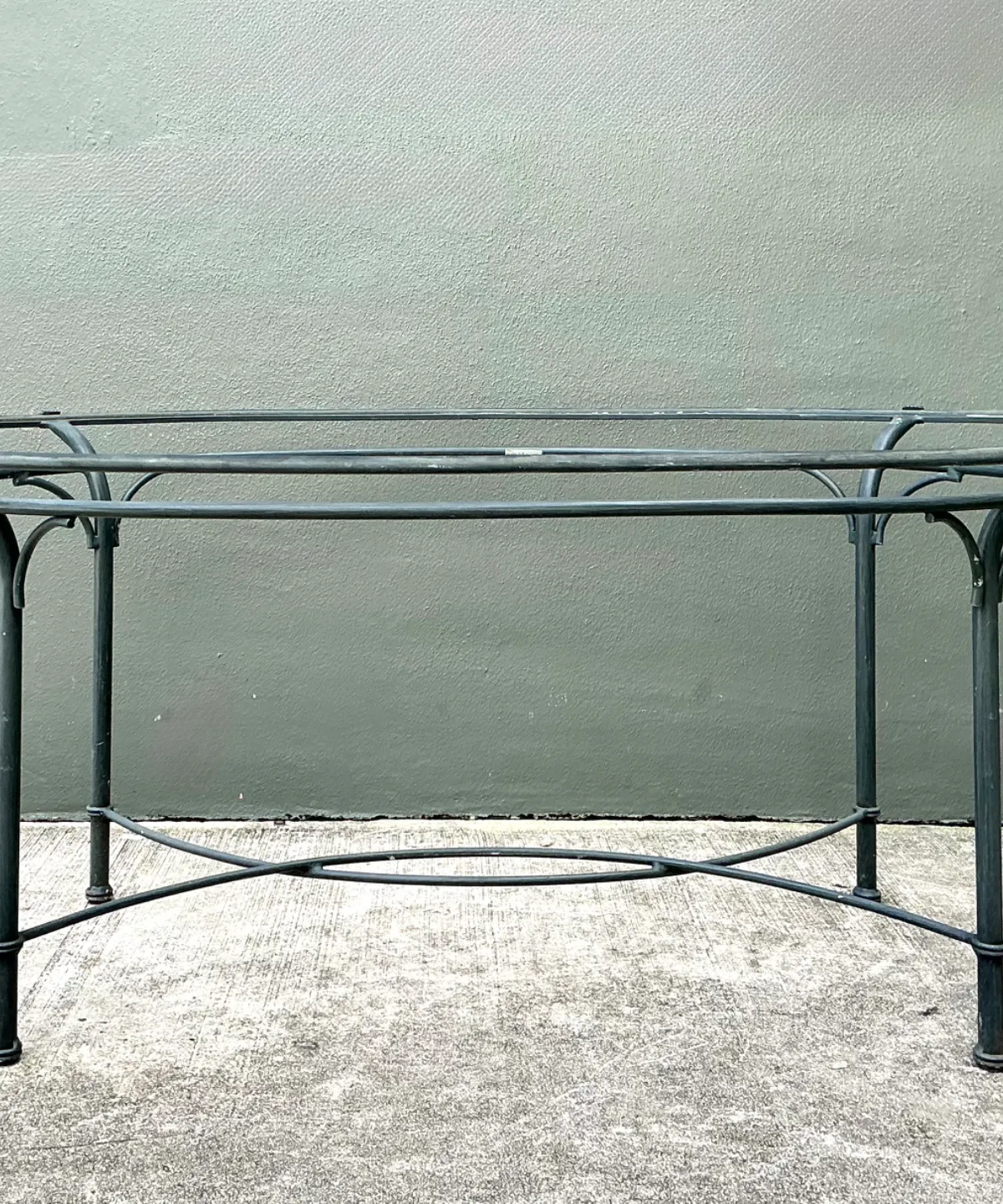 Brown Jordan Vintage Metal Oval Table — additional photo 5