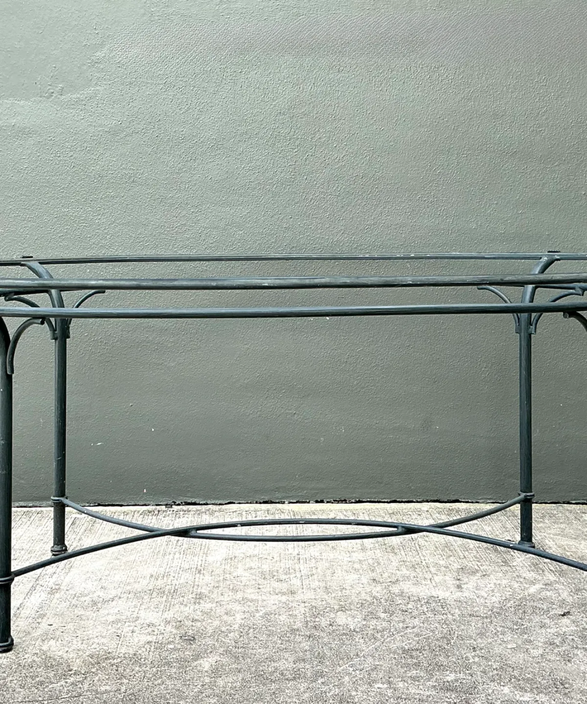 Brown Jordan Vintage Metal Oval Table — additional photo 7