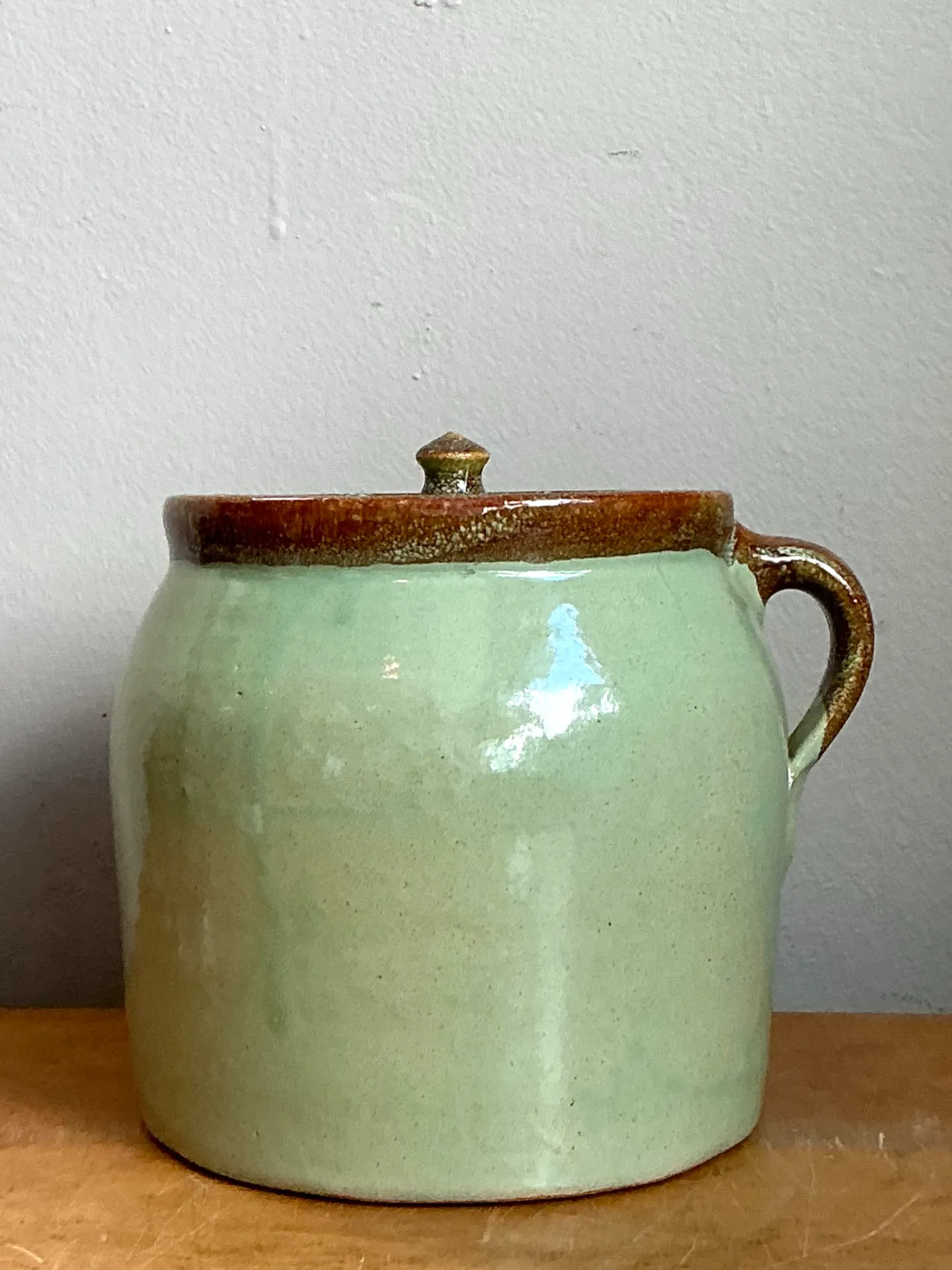 Vintage Maine Handcrafted Ceramic Storage Jar — additional photo 4