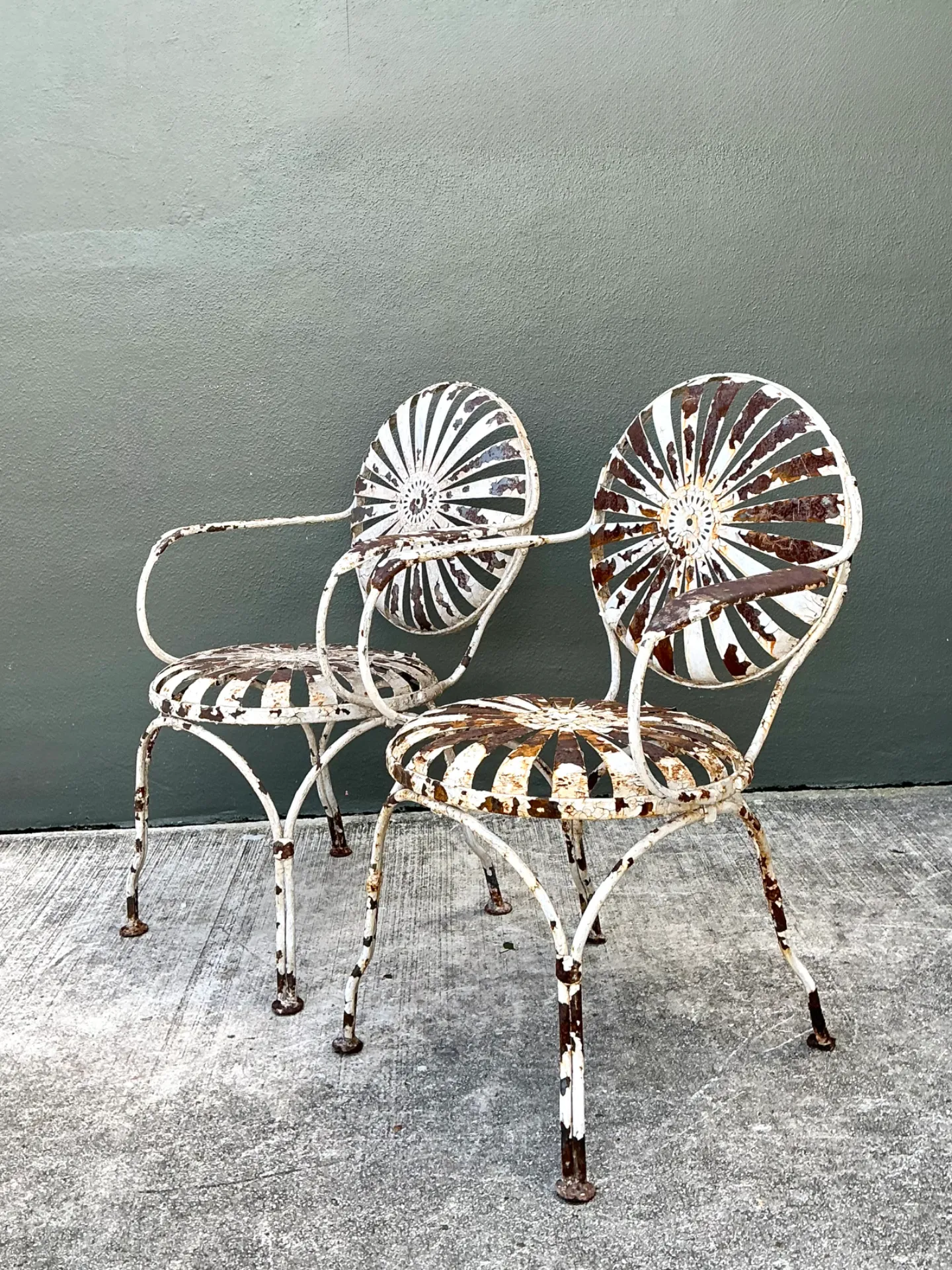 Vintage Francois Carre Sunburst Metal Garden Chairs - A Pair — additional photo 3