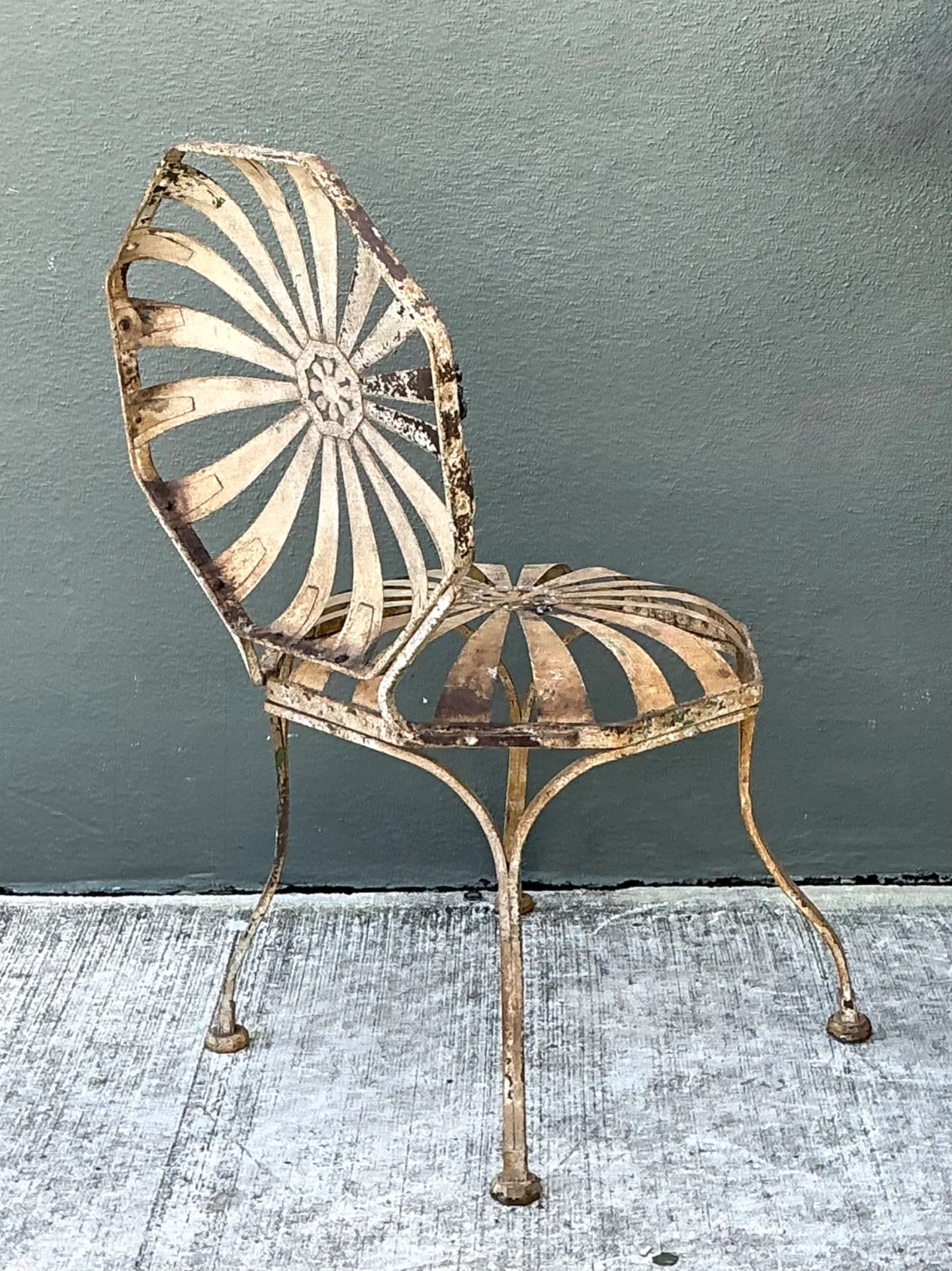 Vintage Heavily Distressed Francois Carre Sunburst Metal Chair — additional photo 3