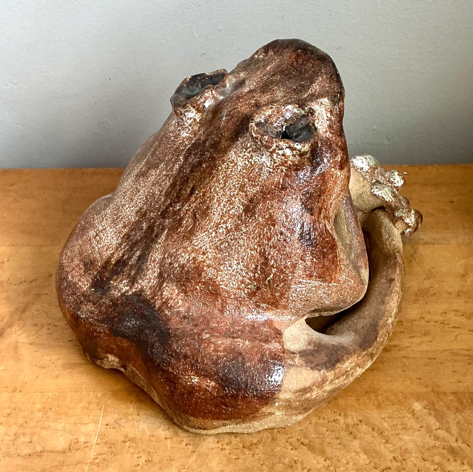 Vintage Ceramic Frog Sculpture — additional photo 2