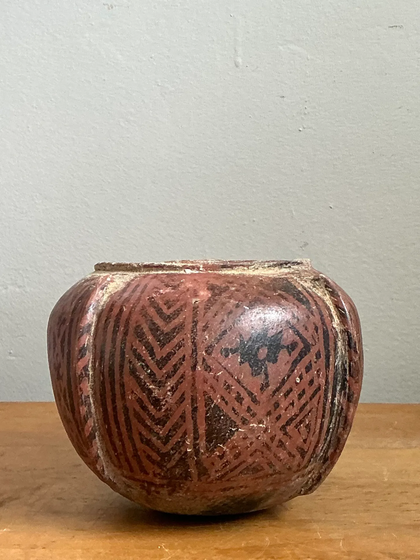 Vintage Red Geometric Patterned Ceramic Vase — additional photo 3