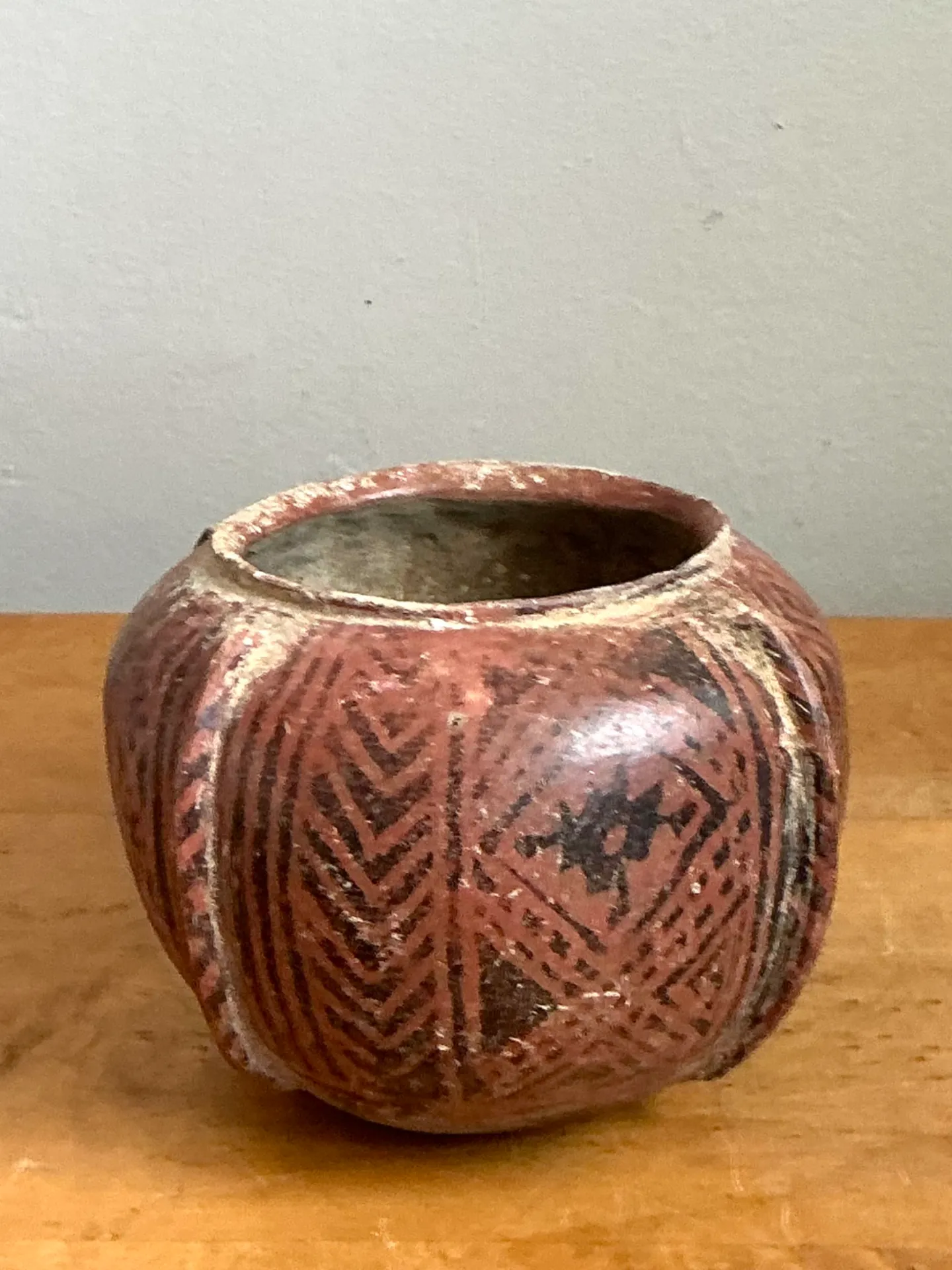 Vintage Red Geometric Patterned Ceramic Vase — additional photo 5