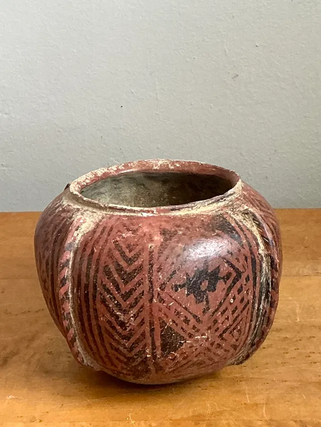 Vintage Red Geometric Patterned Ceramic Vase — additional photo 1