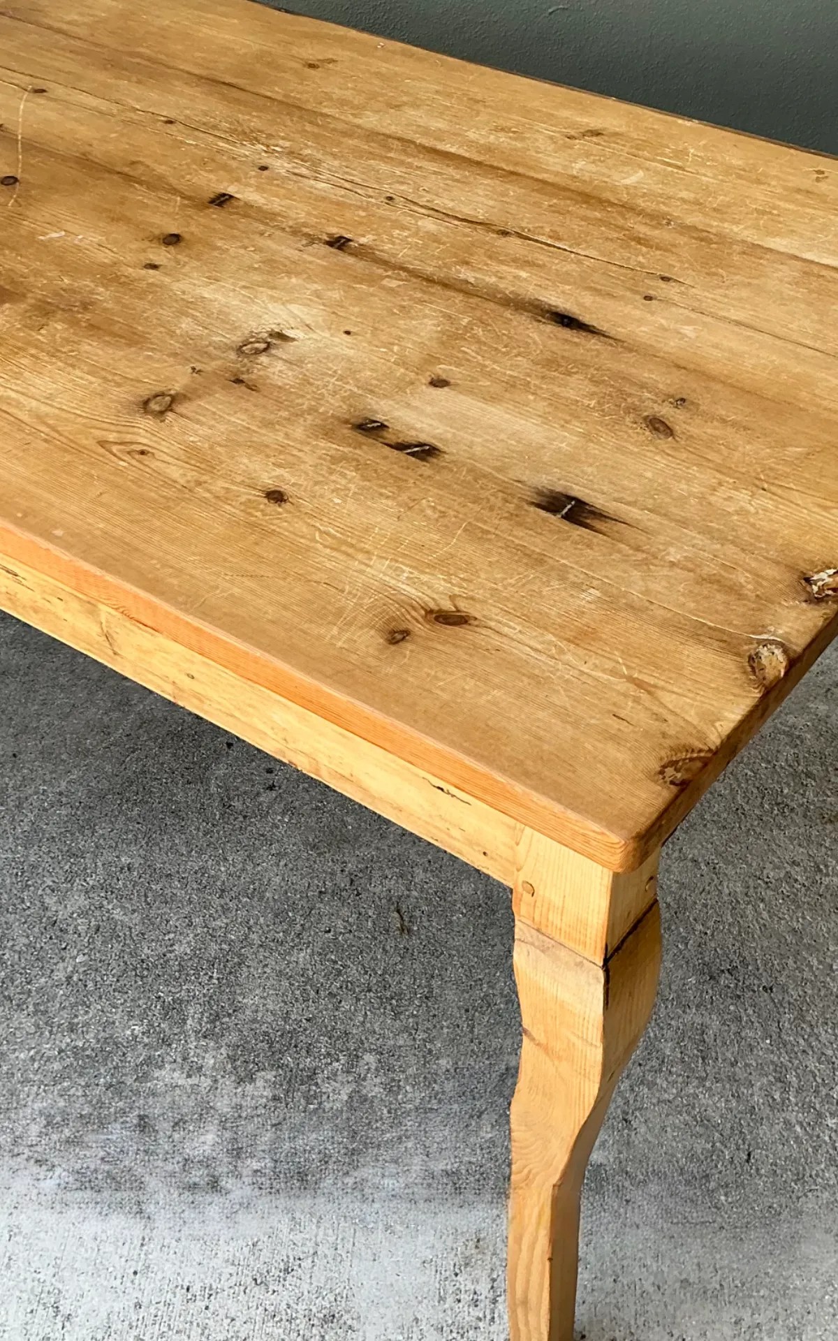 Vintage Rustic Pine Plank Farm Table — additional photo 4