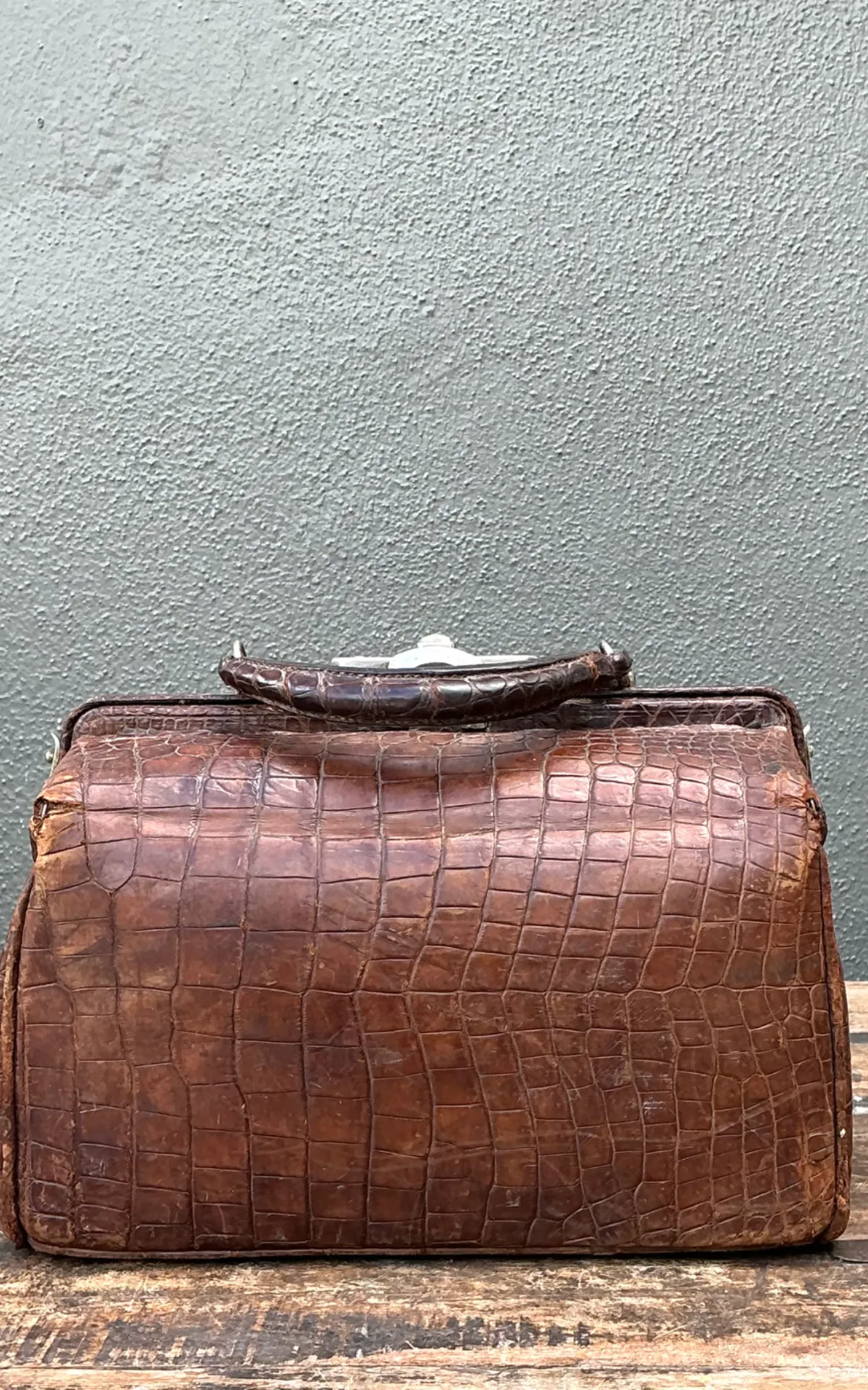 Vintage Leather Doctor's Bag with Metal Hardware — additional photo 1