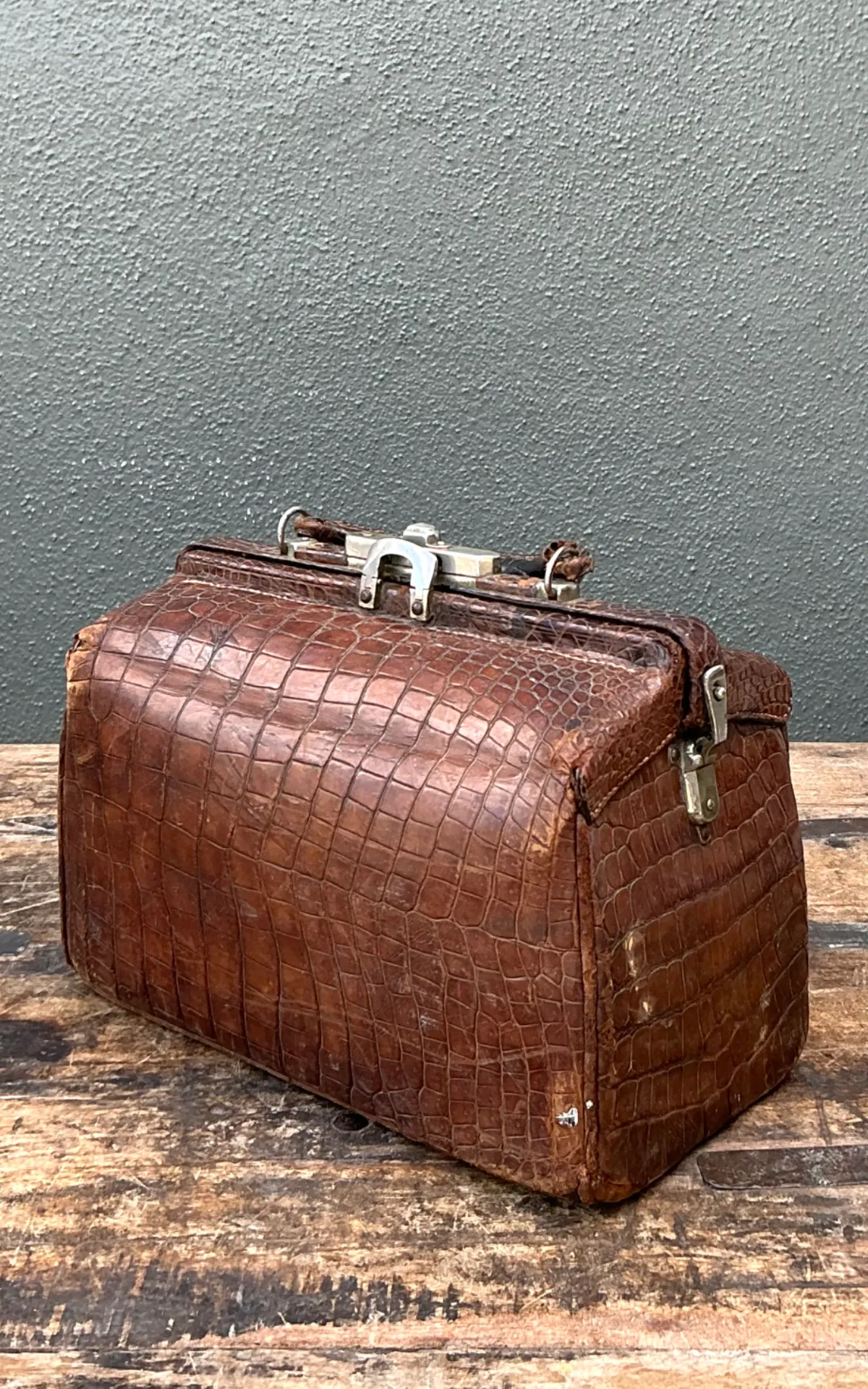 Vintage Leather Doctor's Bag with Metal Hardware — additional photo 7
