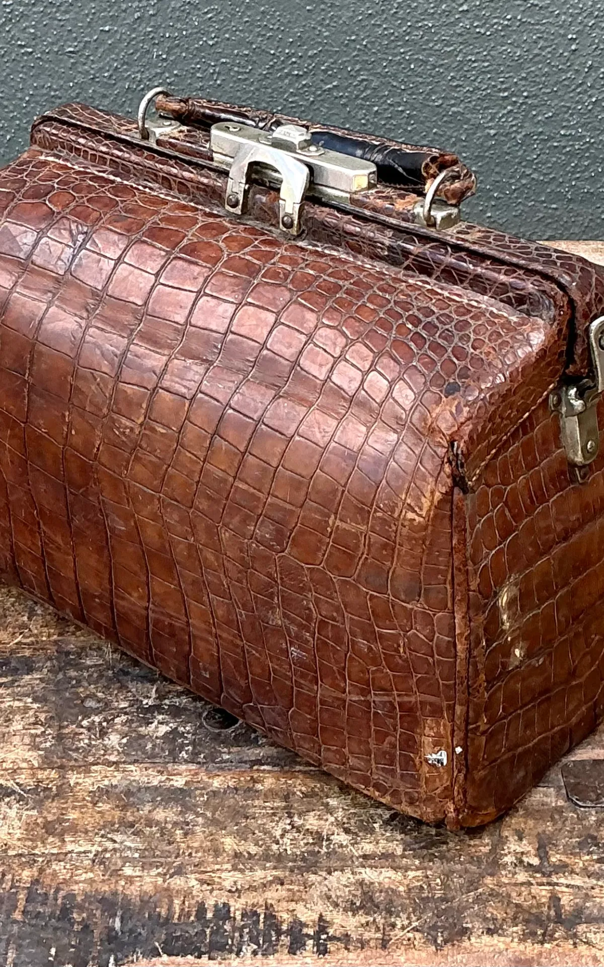 Vintage Leather Doctor's Bag with Metal Hardware — additional photo 6