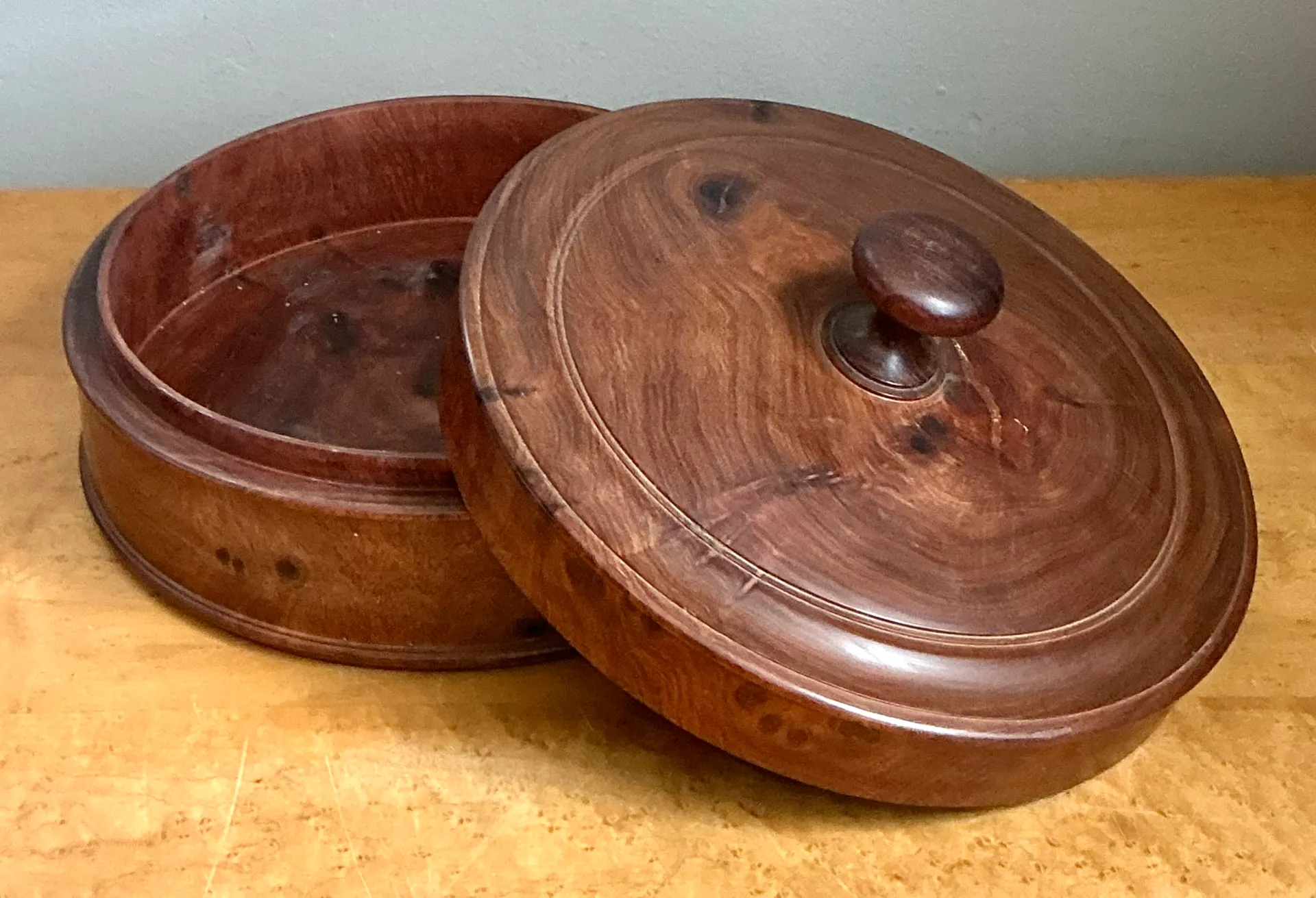 Vintage Round Burl Wood Storage Box — additional photo 5