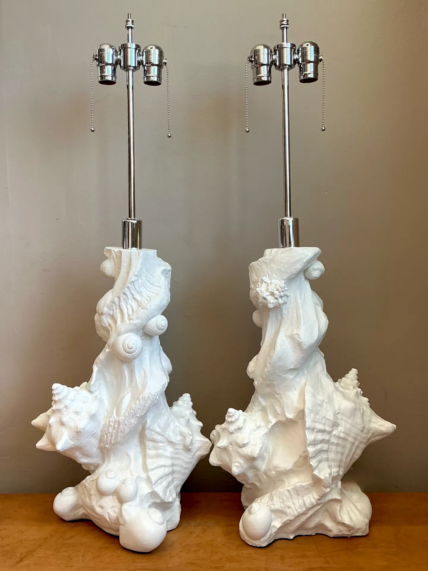 Vintage White Plaster Shell Table Lamps - Pair — additional photo 4