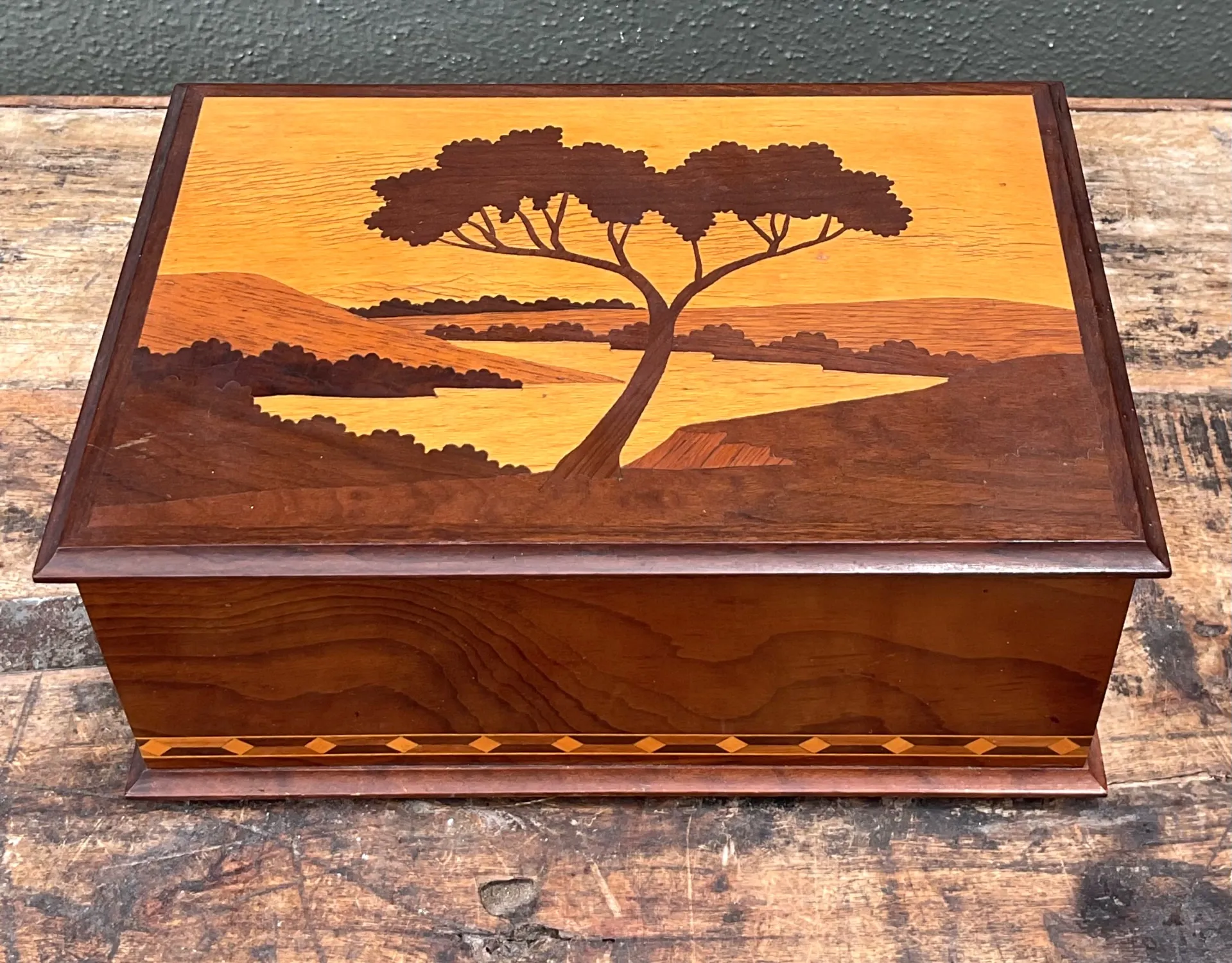 Vintage Marquetry Wood Cigar Humidor — additional photo 4
