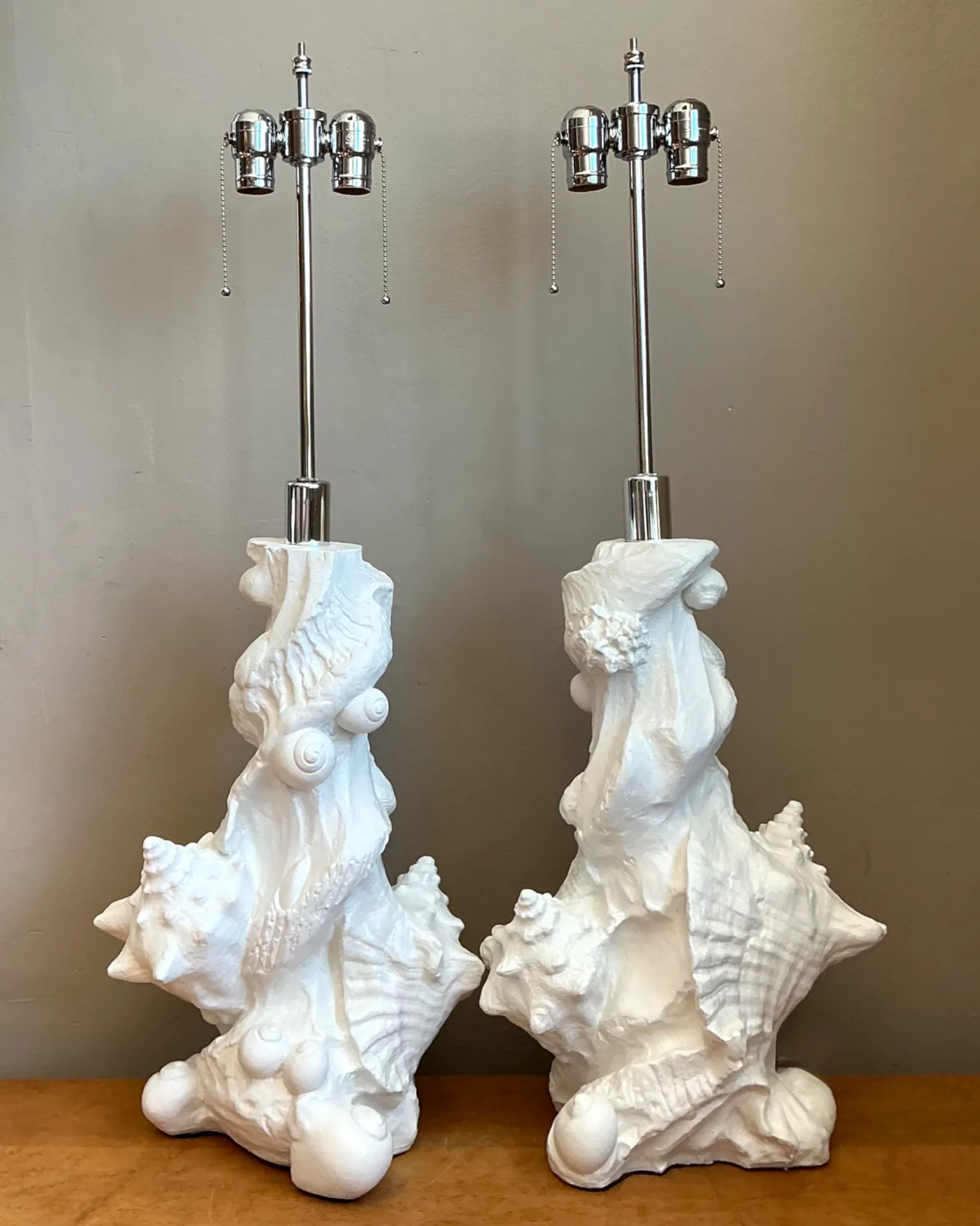 Vintage White Plaster Shell Table Lamps - Pair — additional photo 7