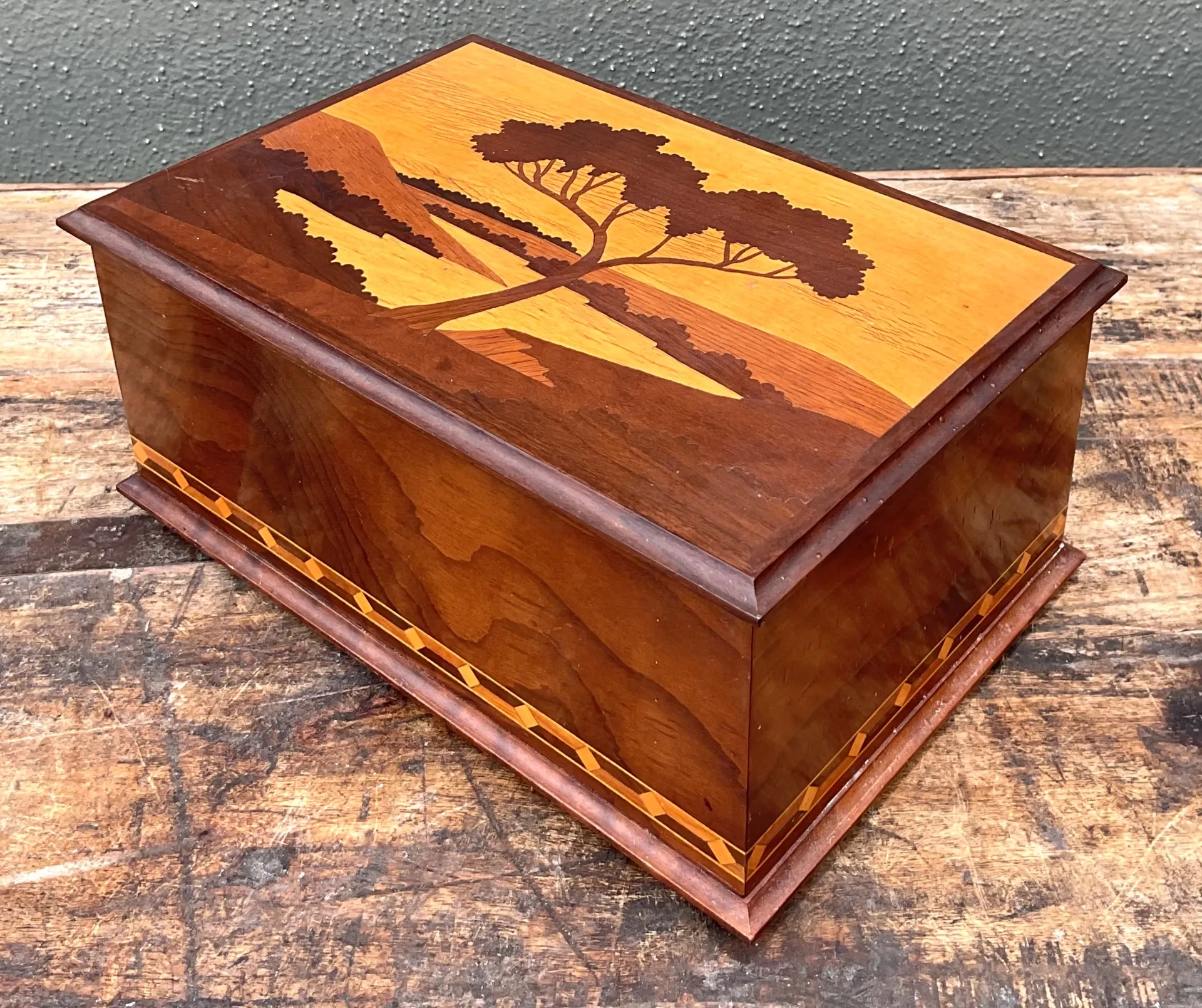Vintage Marquetry Wood Cigar Humidor — additional photo 6