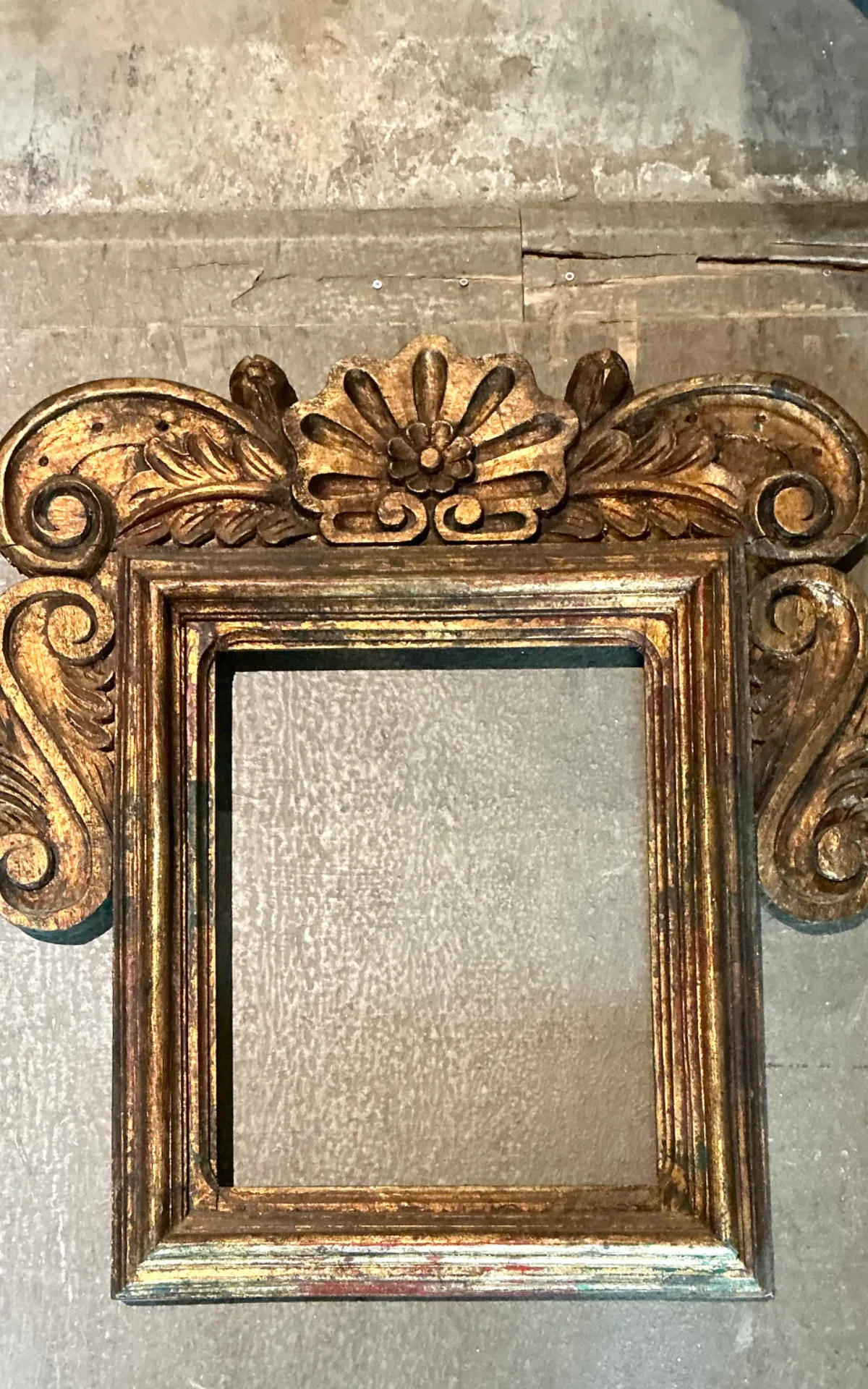Vintage Spanish Carved Wood Gilt Frame — additional photo 7