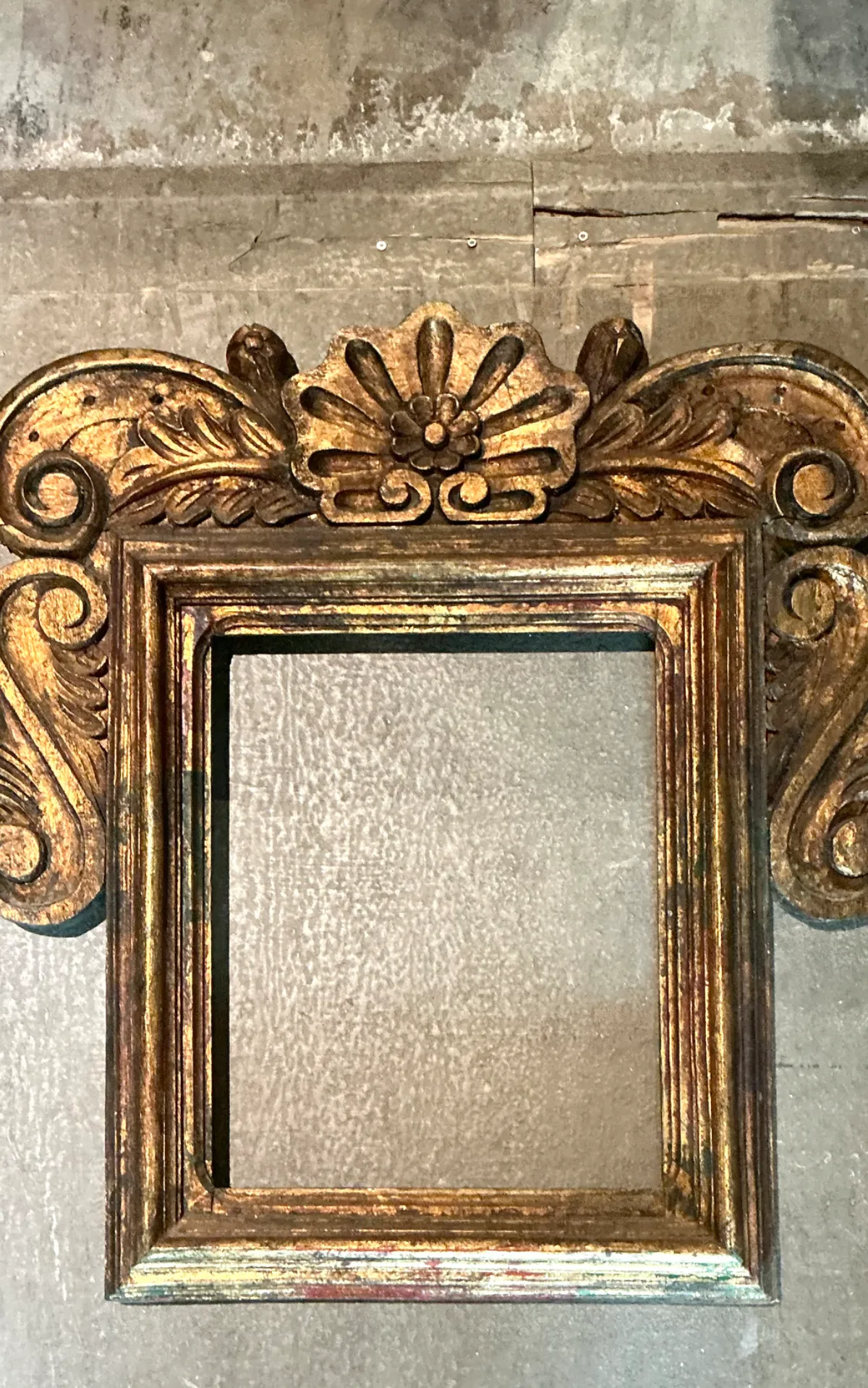 Vintage Spanish Carved Wood Gilt Frame — additional photo 3